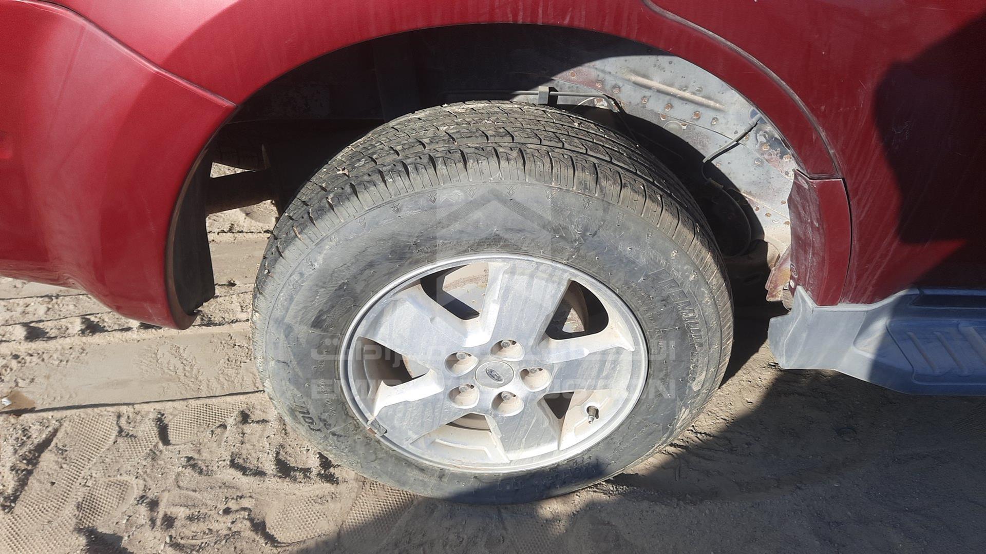 2008 FORD ESCAPE VIN: 1FMCU92158KA58936