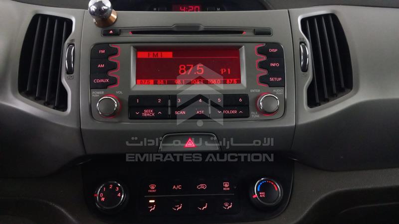 KNAPB8120D7397582 Auction: EmiratesAuction Lot: 409191 KNAPB8120D7397582 Kia Sportage 2013 SILVER Photo 16