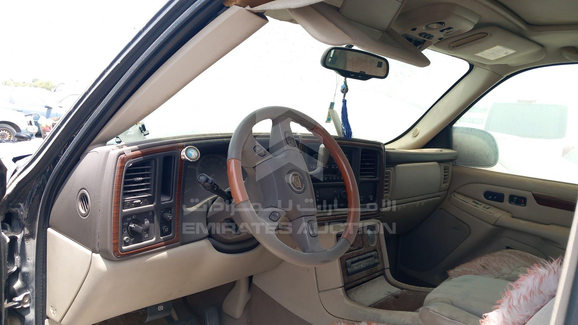 2004 CADILLAC ESCALADE VIN: 1GYEK63N84R291868