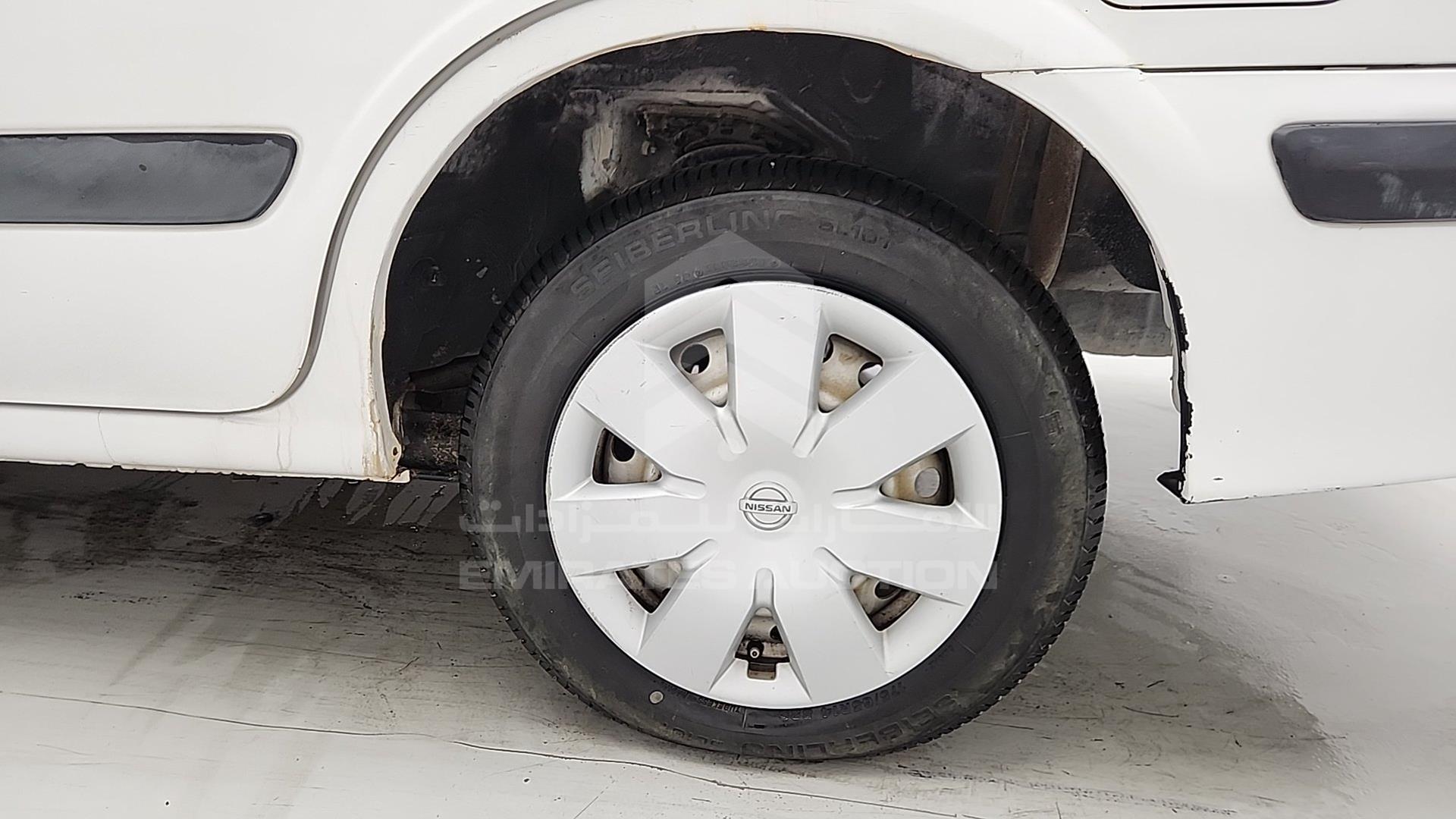 2002 NISSAN SUNNY VIN: JN1FN61S52W006832