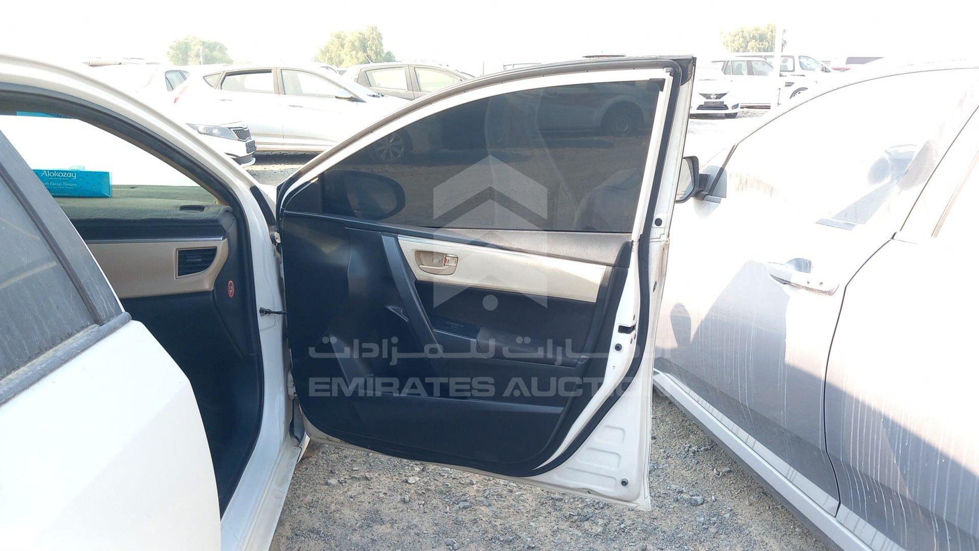 2015 TOYOTA COROLLA VIN: RKLBB9HE2F5093531