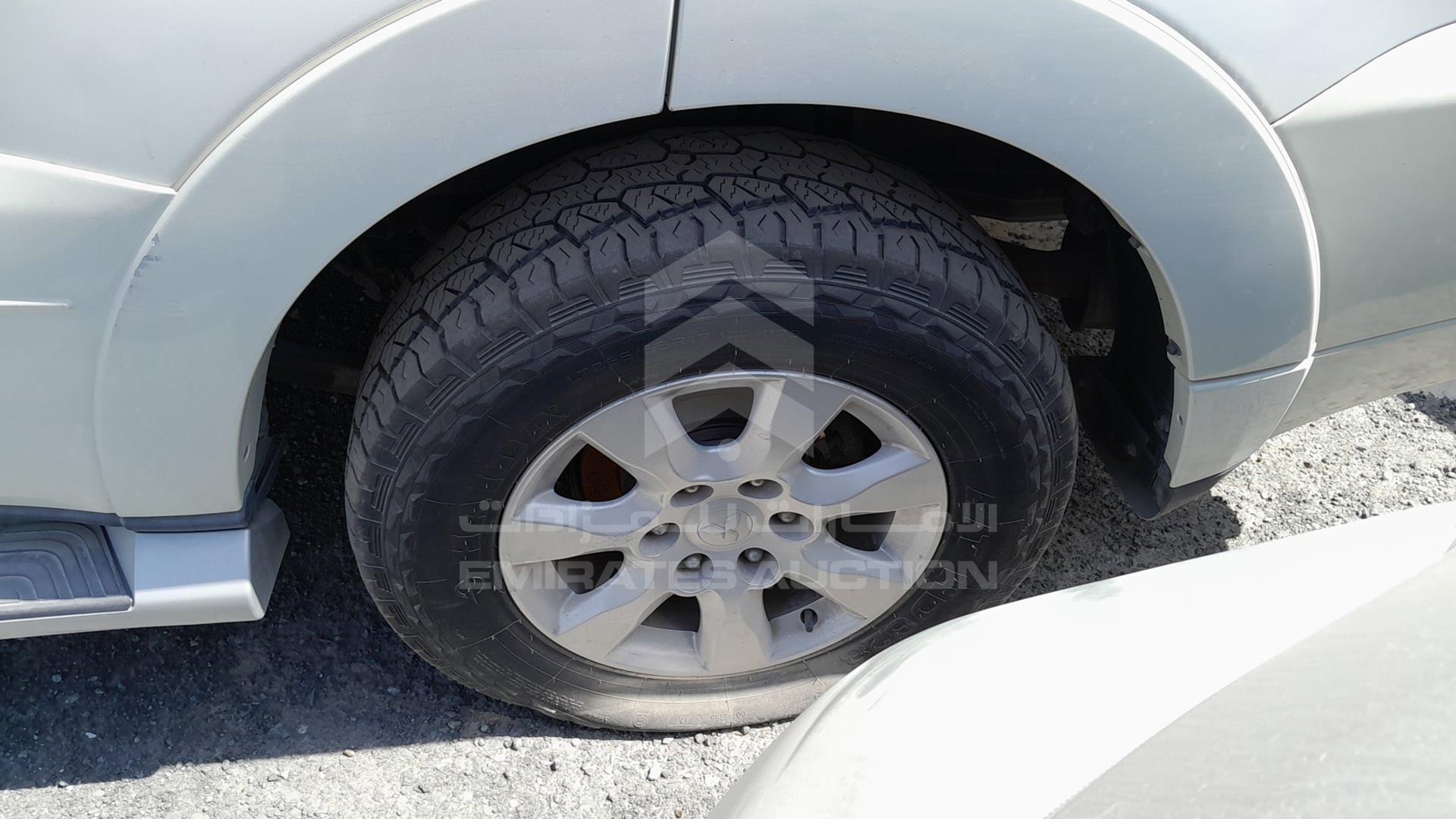 2015 MITSUBISHI PAJERO VIN: JMYLYV95WFJ713366
