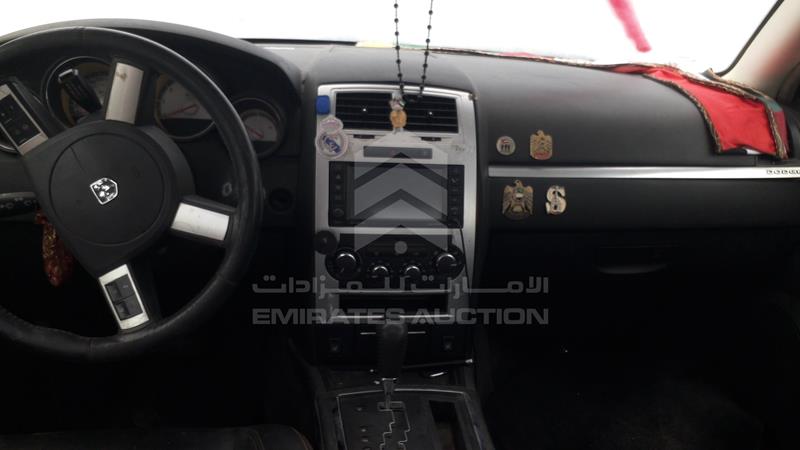 2B3LA53H58H237147 Auction: EmiratesAuction Lot: 405453 2B3LA53H58H237147 Dodge Charger 2008 RED Photo 14