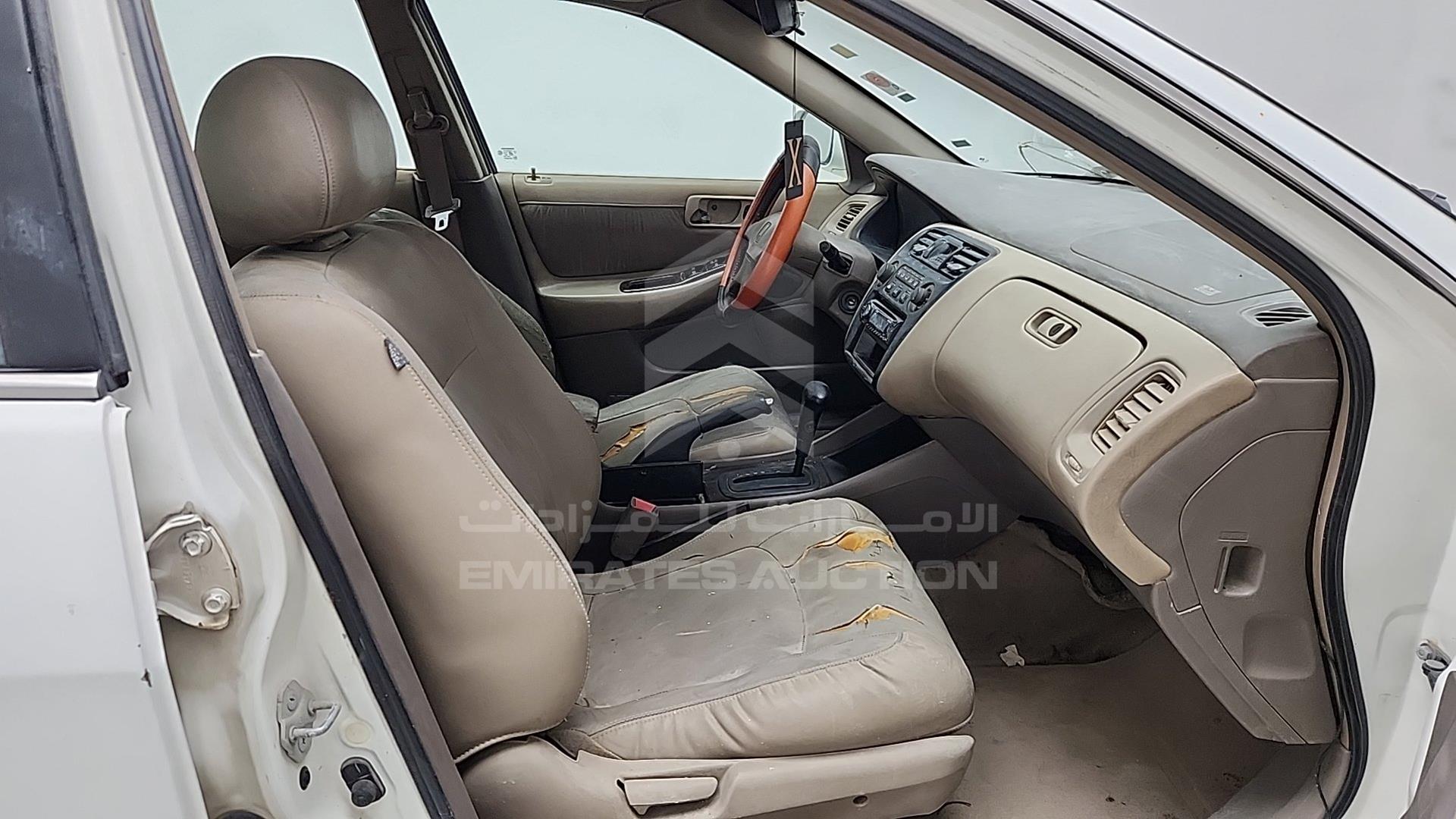 1998 HONDA ACCORD VIN: 1HGCG5656WA200748