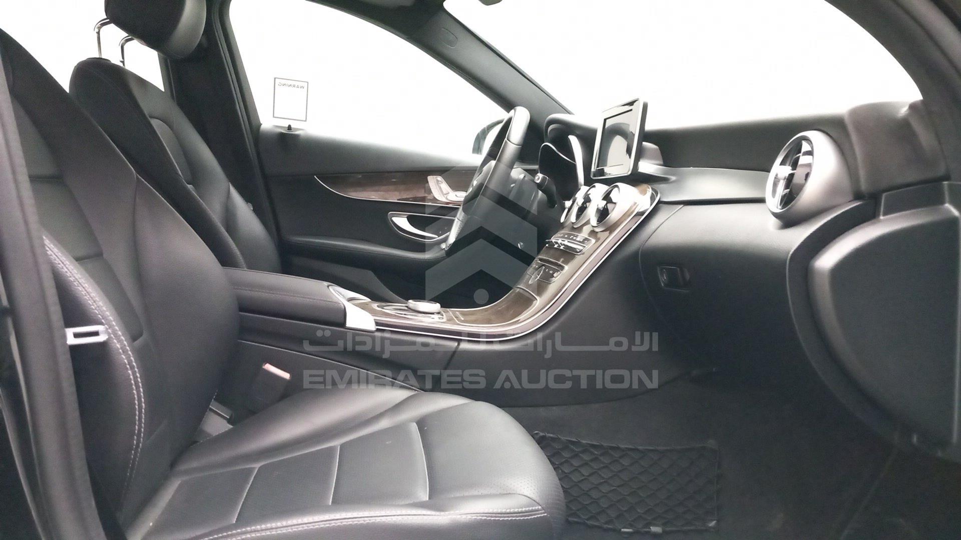 2018 MERCEDES C 300 VIN: WDDWF4JB9JR417894