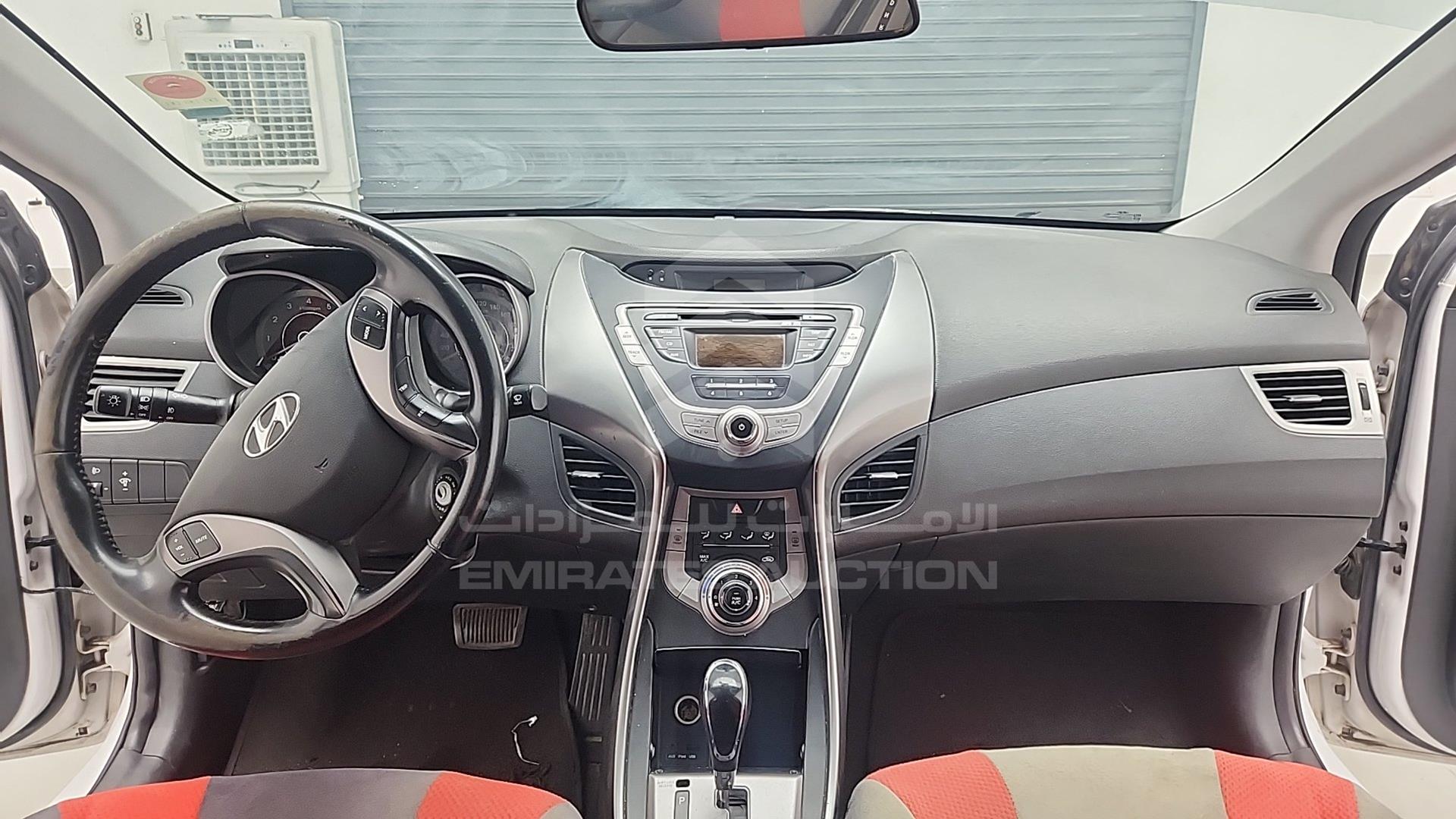 2014 HYUNDAI ELANTRA VIN: KMHDG41C6EU854824