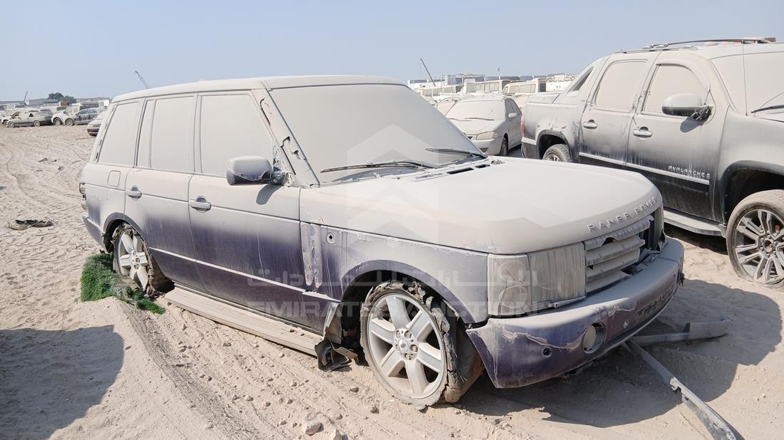 2004 Range Rover Vogue — Front Right Angle — Photo 9