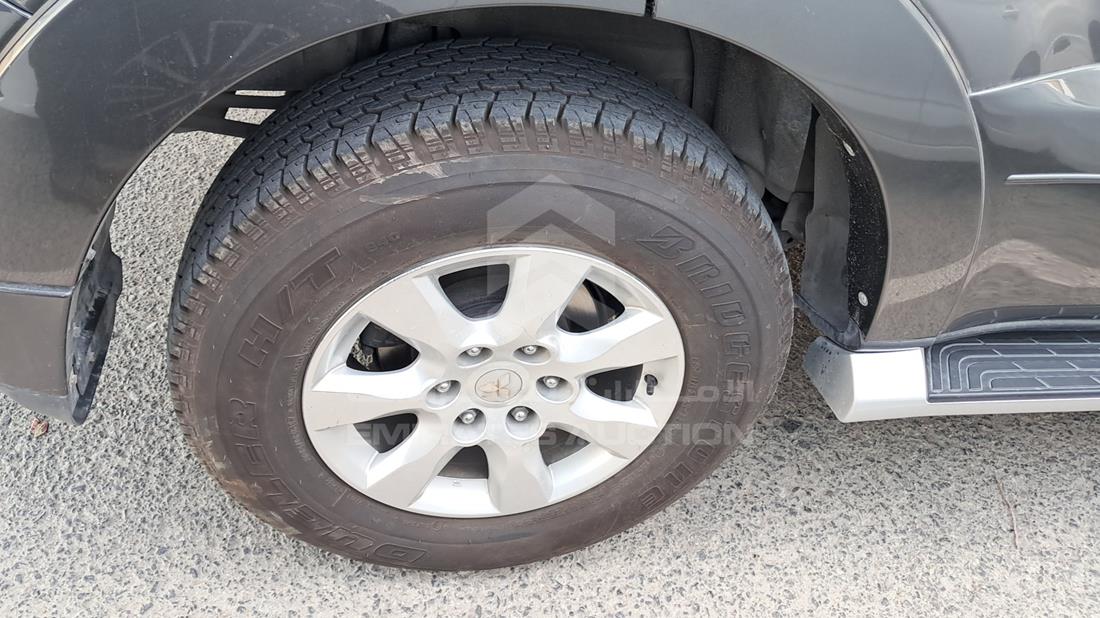2017 Mitsubishi Pajero — Rear Right Tyre — Photo 32