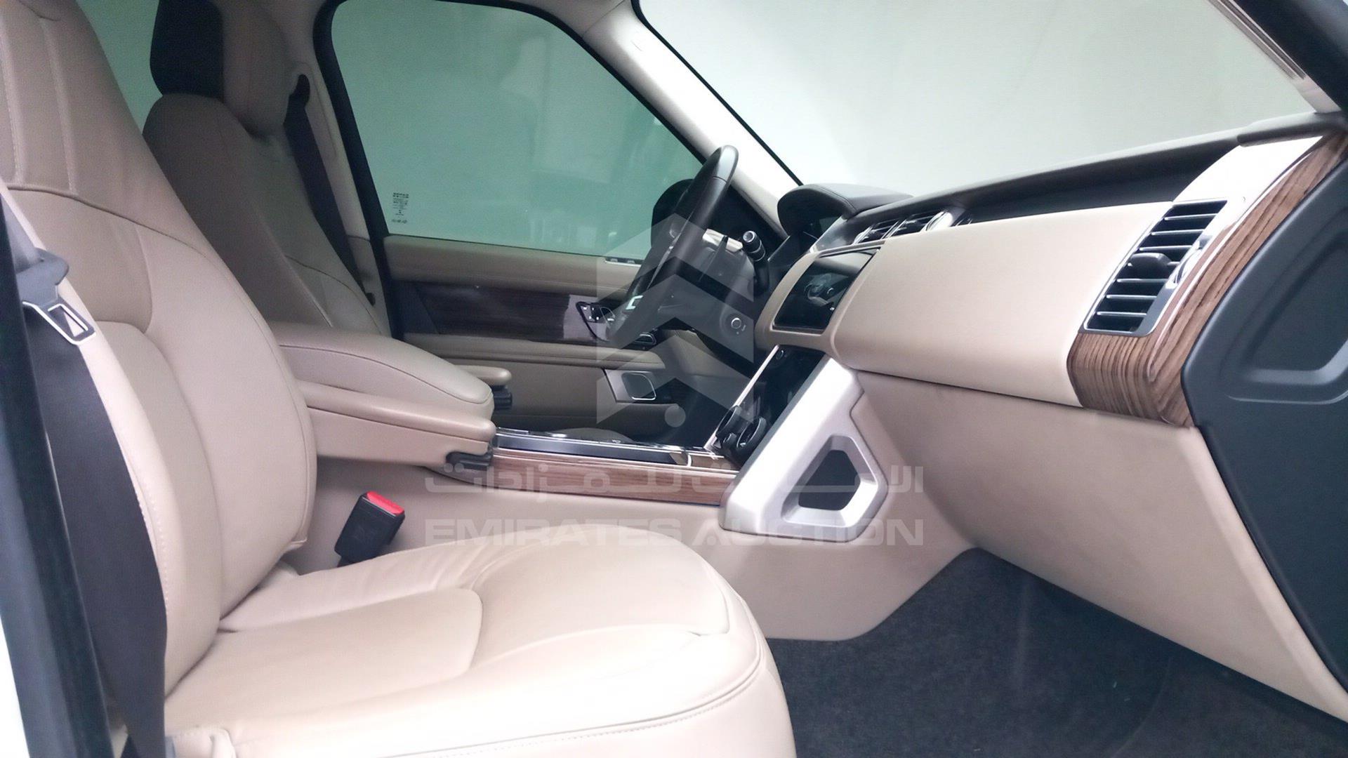 2018 RANGE ROVER HSE VIN: SALGA2BV4JA399290