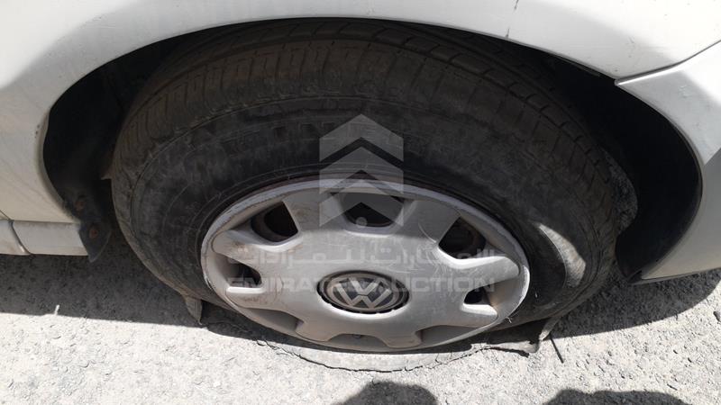 VIN: WVWZZZ6NZ1Y117292 Auction: EmiratesAuction Lot: 344058 WVWZZZ6NZ1Y117292 Volkswagen Polo 2001 WHITE Photo 28