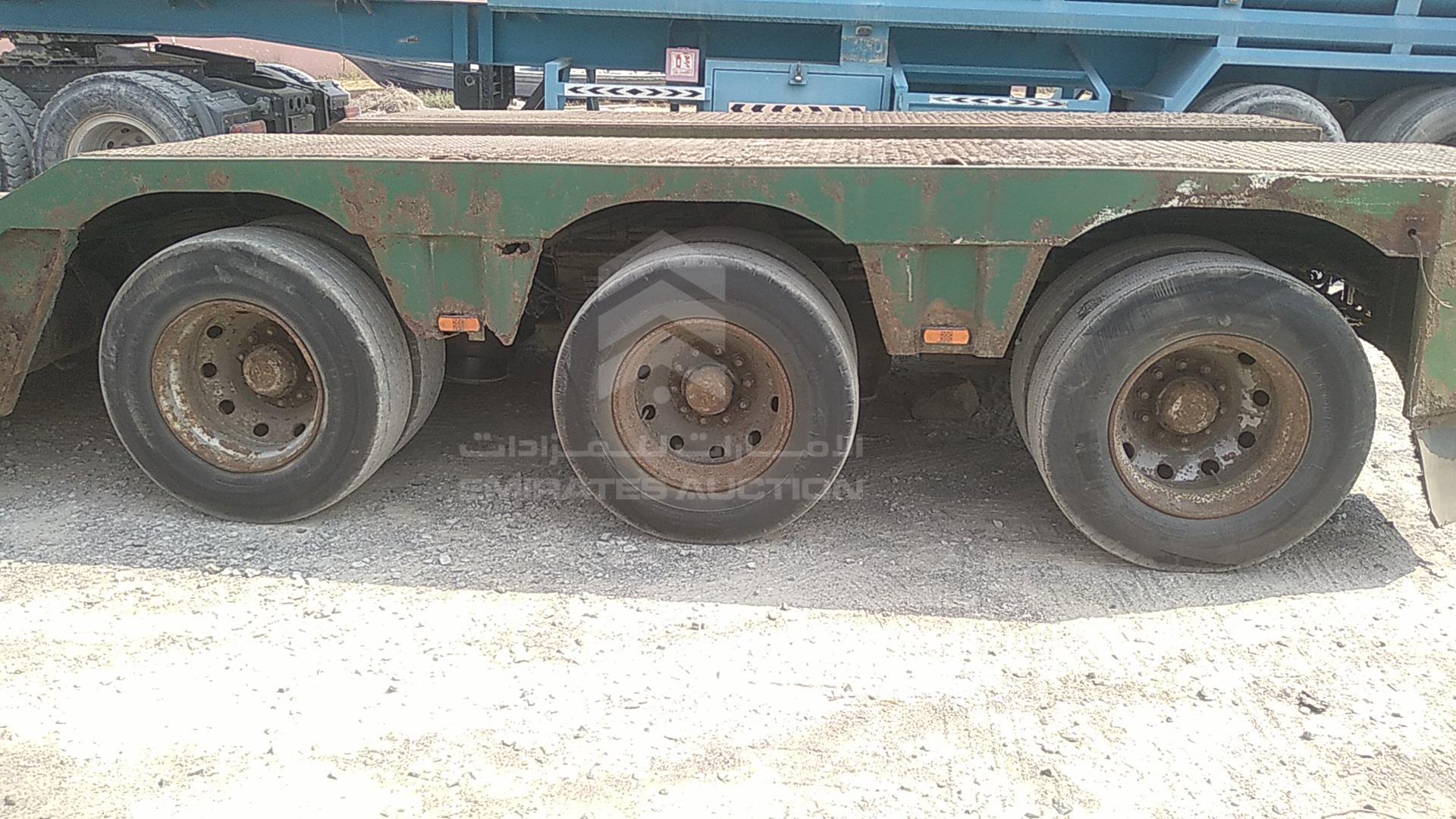 2005 LOW BED 3 AXLES VIN: SKMGTL70Z6KT10132