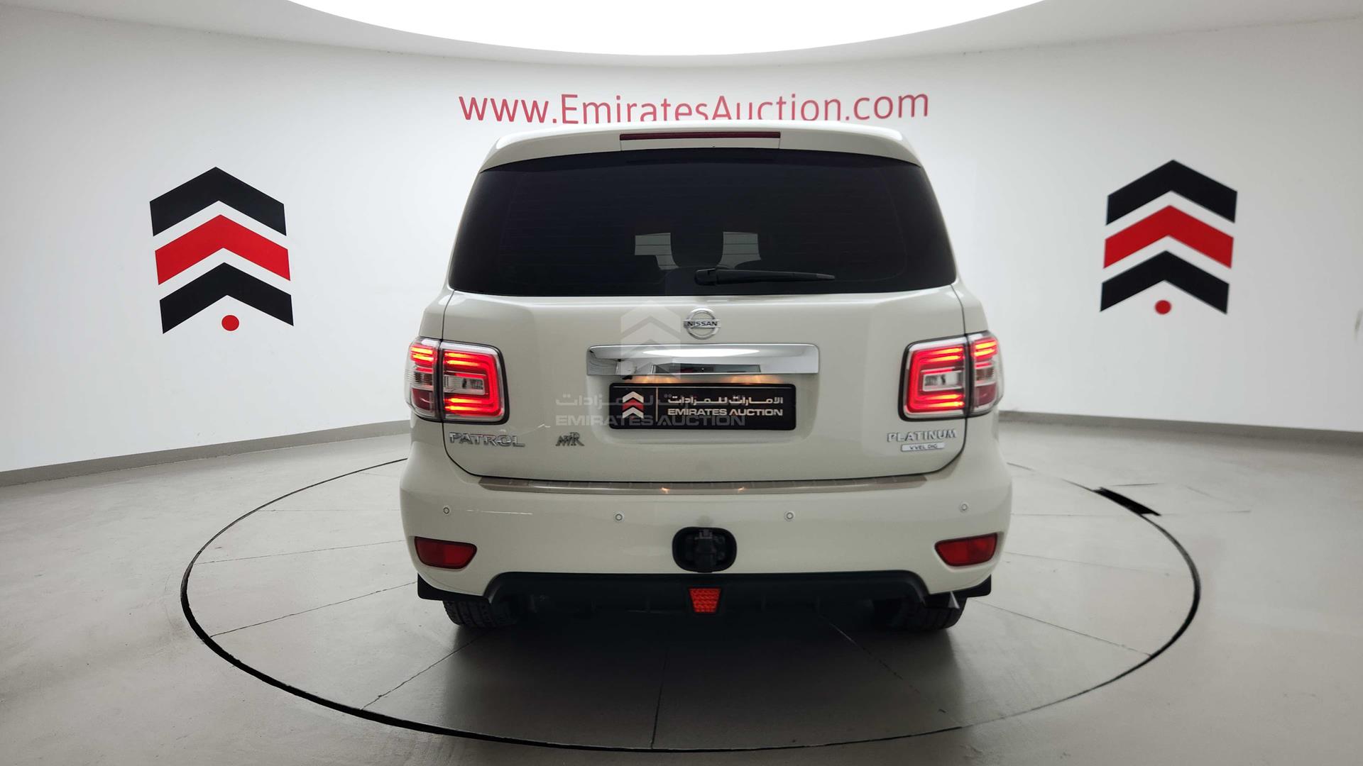 2017 NISSAN PATROL VIN: JN8AY2NY8H9304986