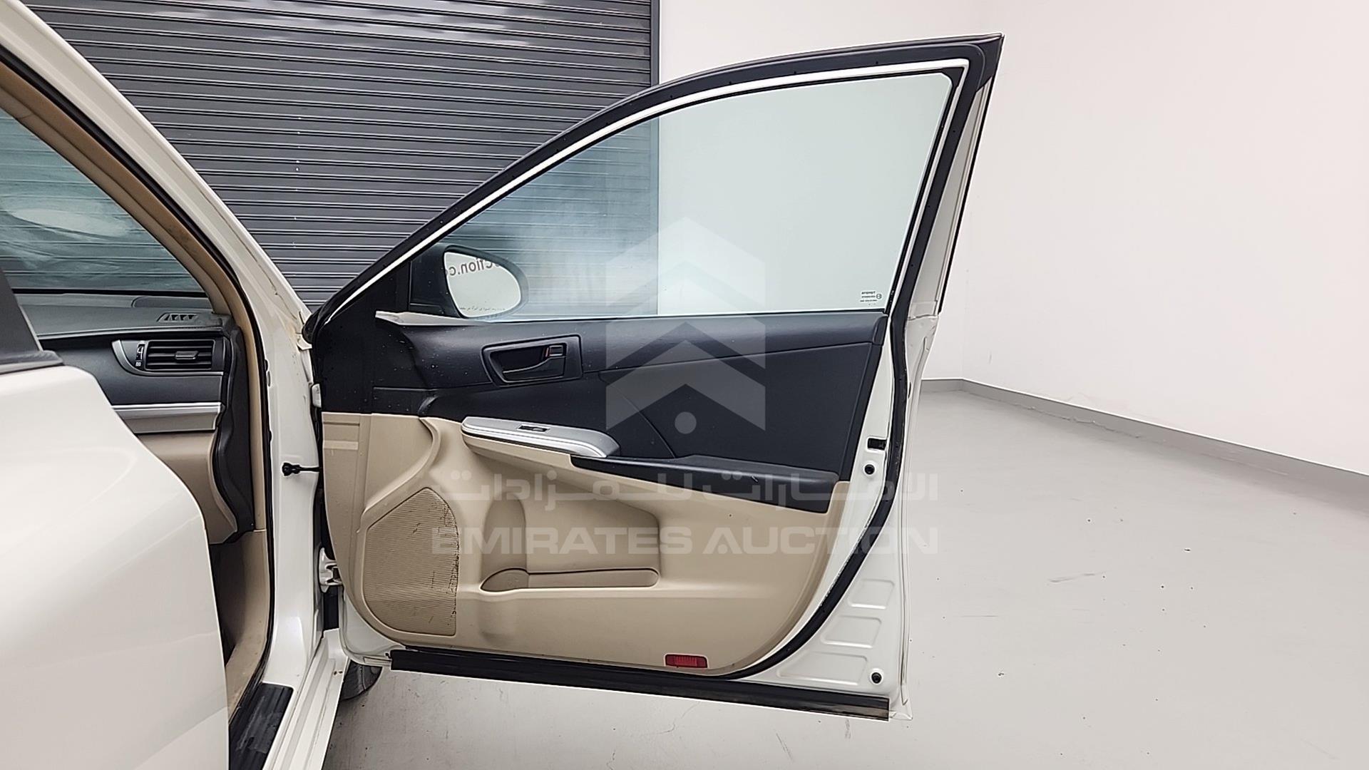 2016 TOYOTA CAMRY VIN: 6T1BF9FK4GX602518