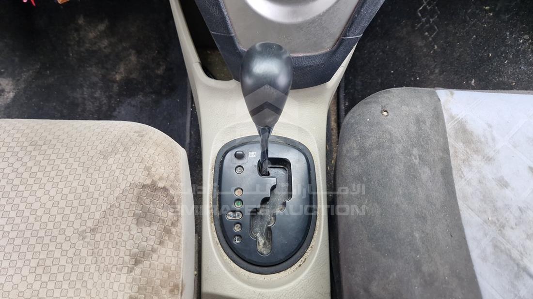 2008 Toyota Yaris — Gear View — Photo 19