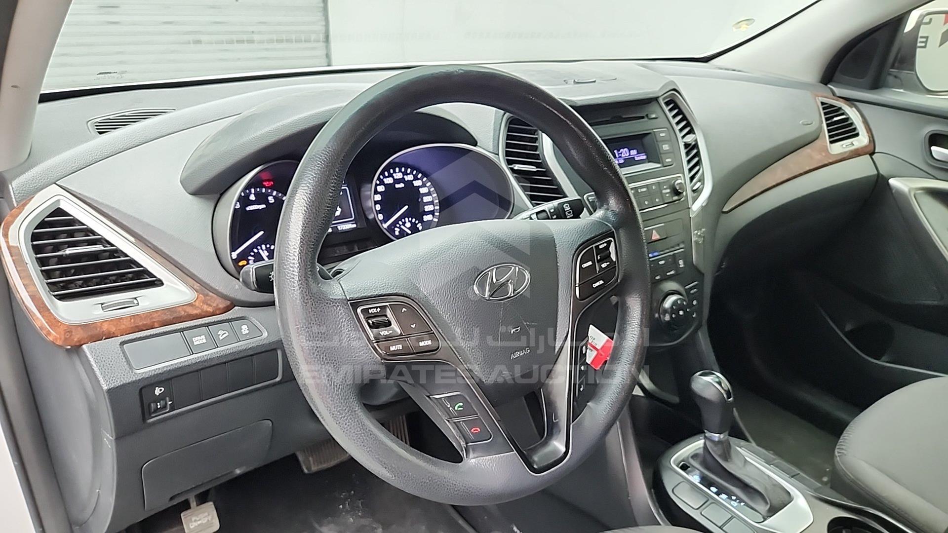 2017 HYUNDAI SANTA FE VIN: KMHST81CXHU647299