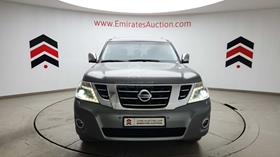 2017 Nissan Patrol — 360-degree view — Thumbnail