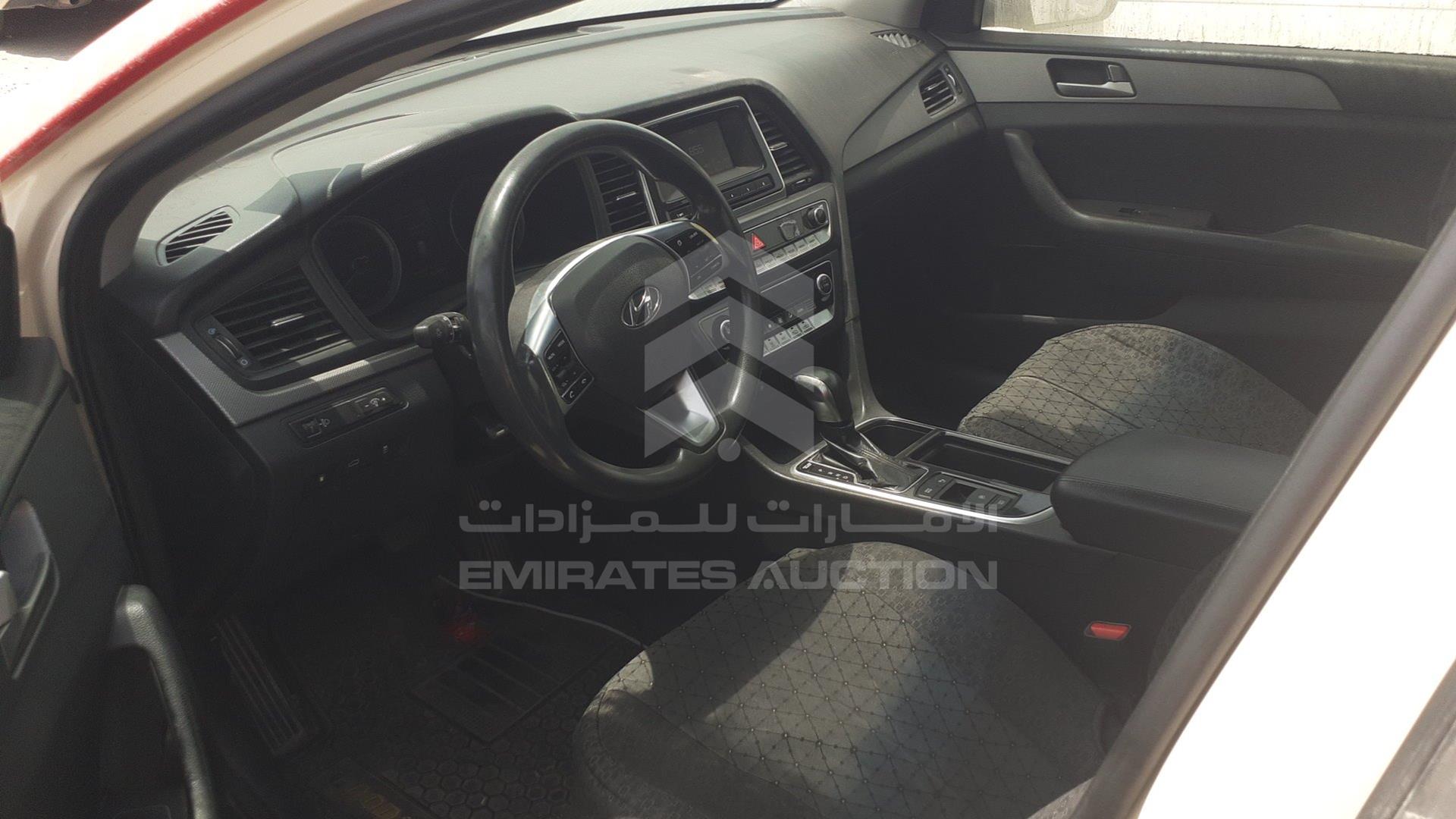 2019 HYUNDAI SONATA VIN: KMHE24134KA092903