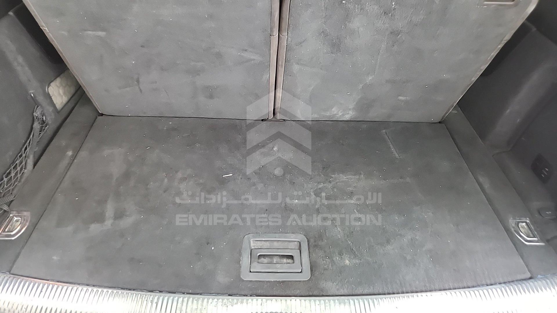 2010 AUDI Q7 VIN: WAUAVD4L2AD003989