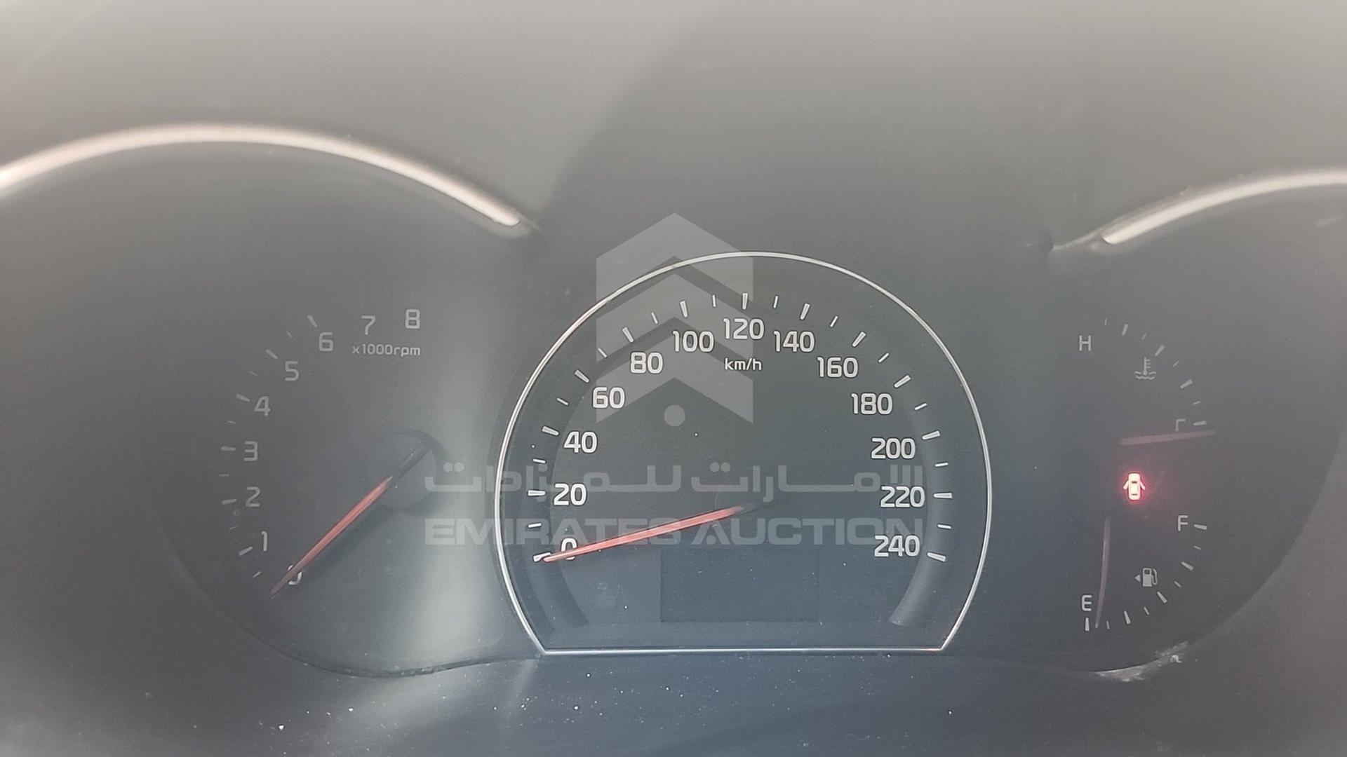 2015 KIA SORENTO VIN: KNAKU8117F5571416