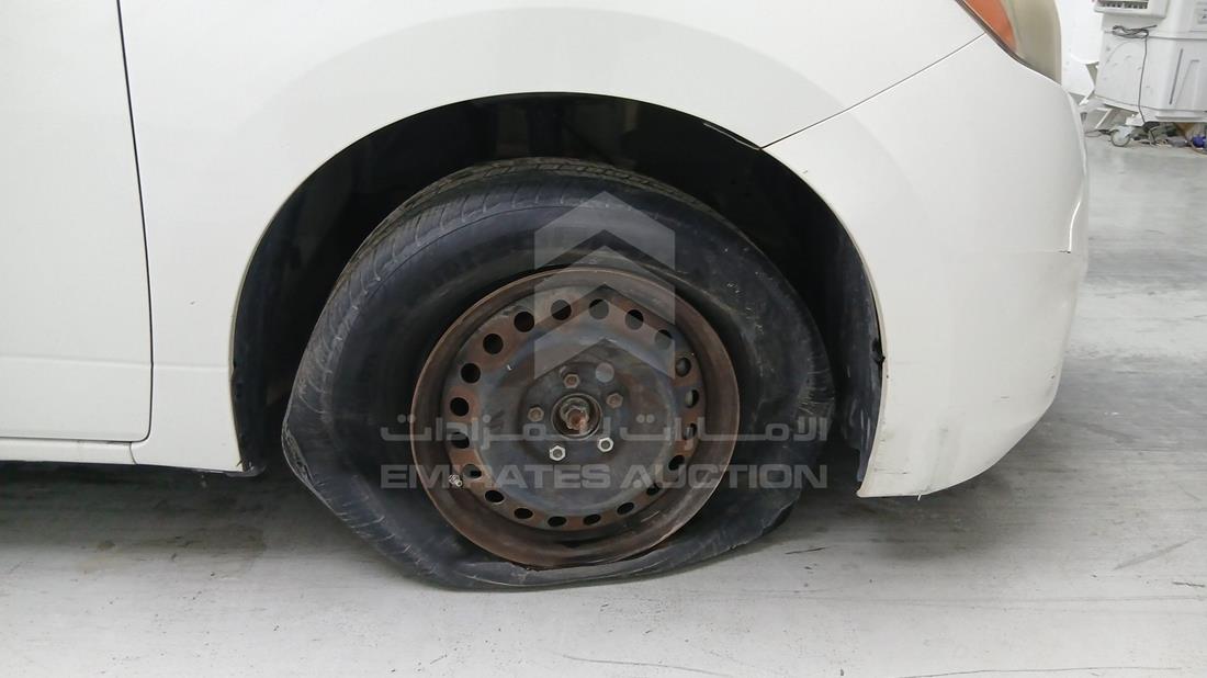 2013 Nissan Quest — Front Right Tyre — Photo 36