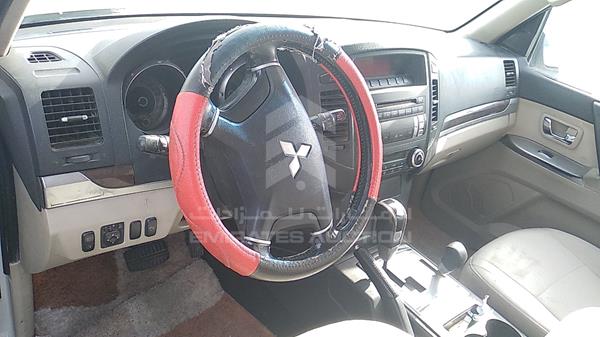 JMYLRV95WEJ718993 Mitsubishi Pajero