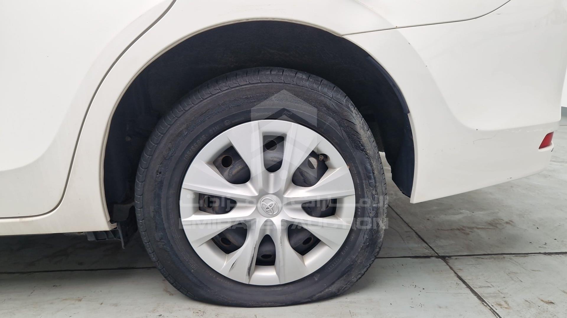 2015 TOYOTA COROLLA VIN: RKLBB9HE9F5074328