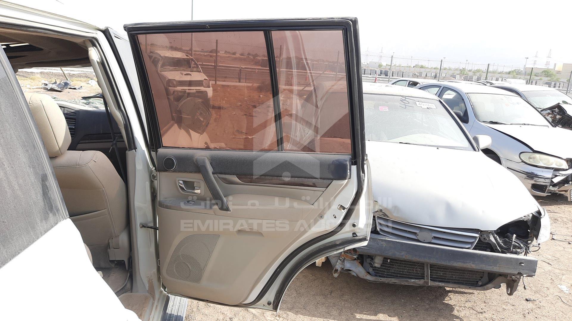 2014 MITSUBISHI PAJERO VIN: JMYLRV95WEJ707696