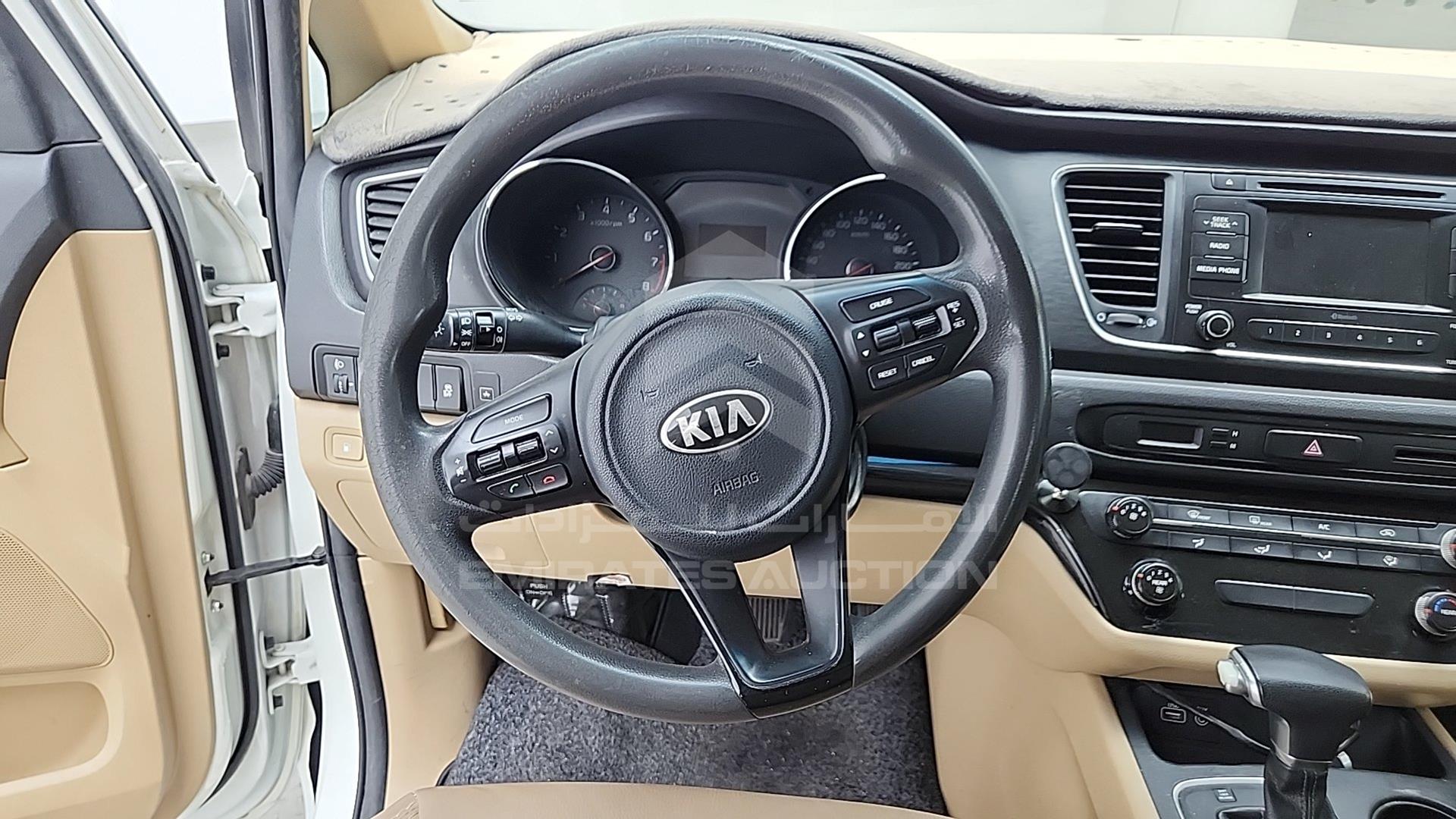 2018 KIA CARNIVAL VIN: KNAMB8120J6412148