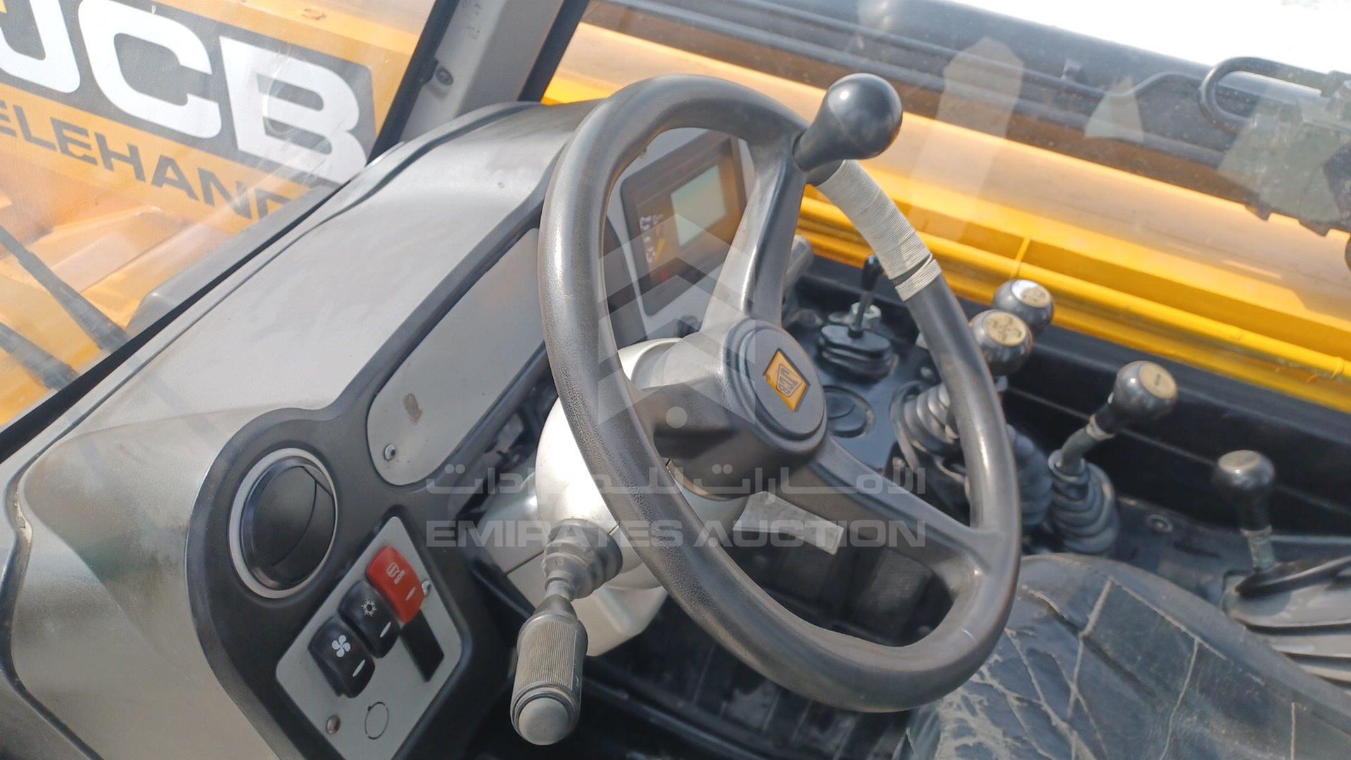 2022 JCB 530-110 VIN: RAJ5DD8MK03080638