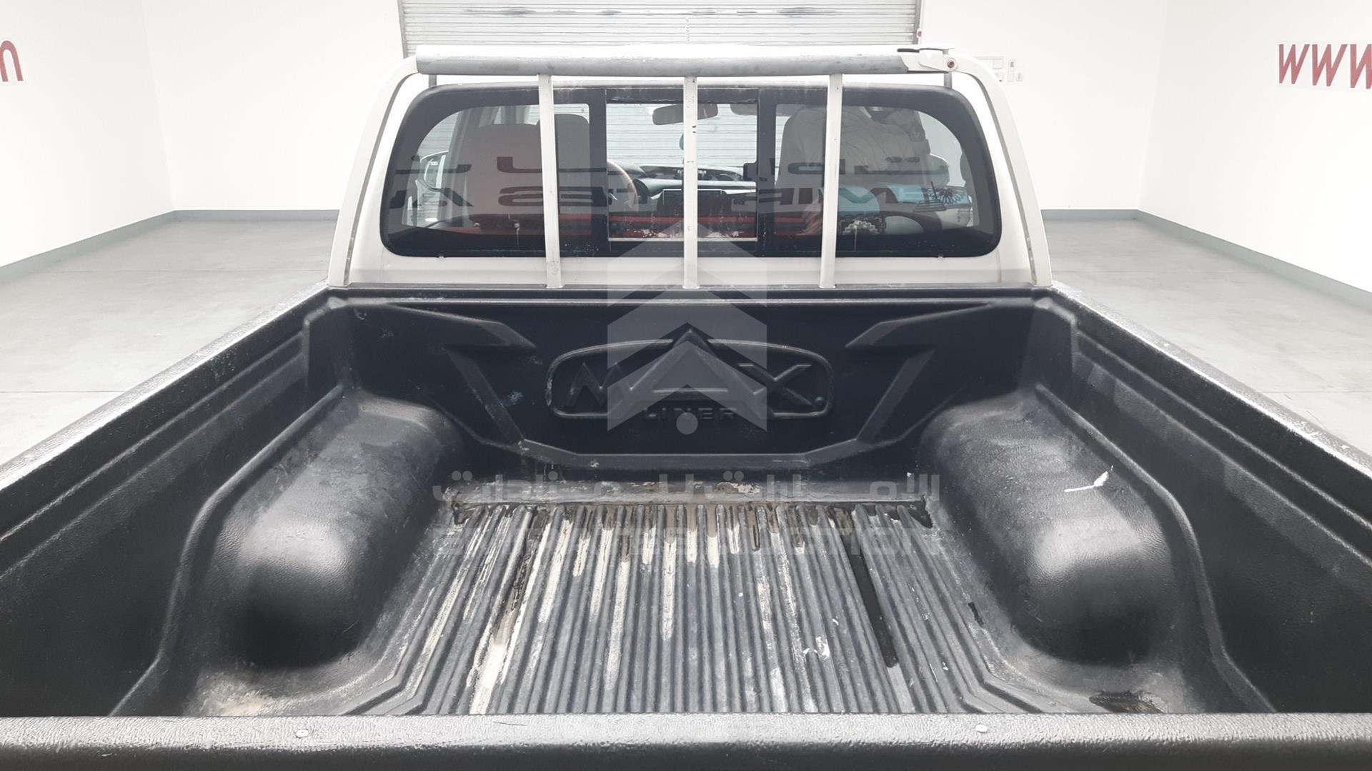 2017 TOYOTA HILUX VIN: MR0CX8CD3H0542227