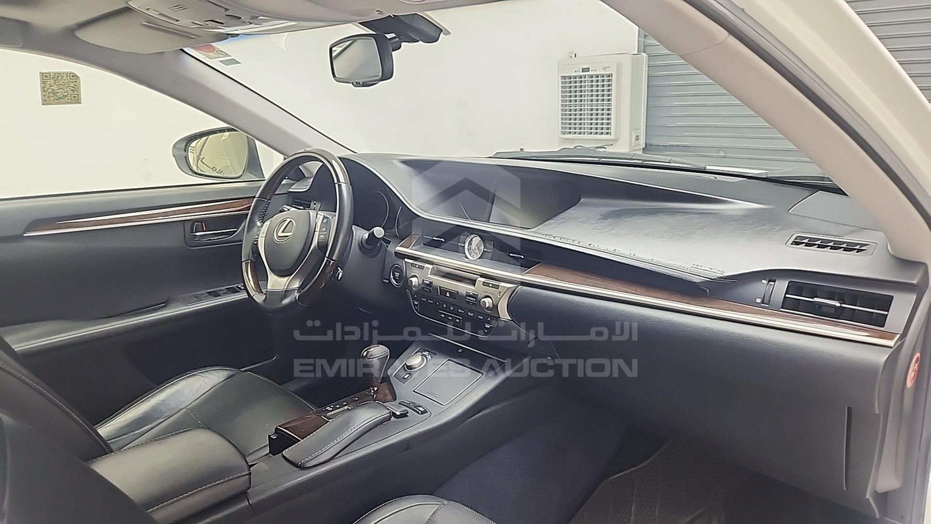 2014 LEXUS ES 350 VIN: JTHBK1GG8E2098152