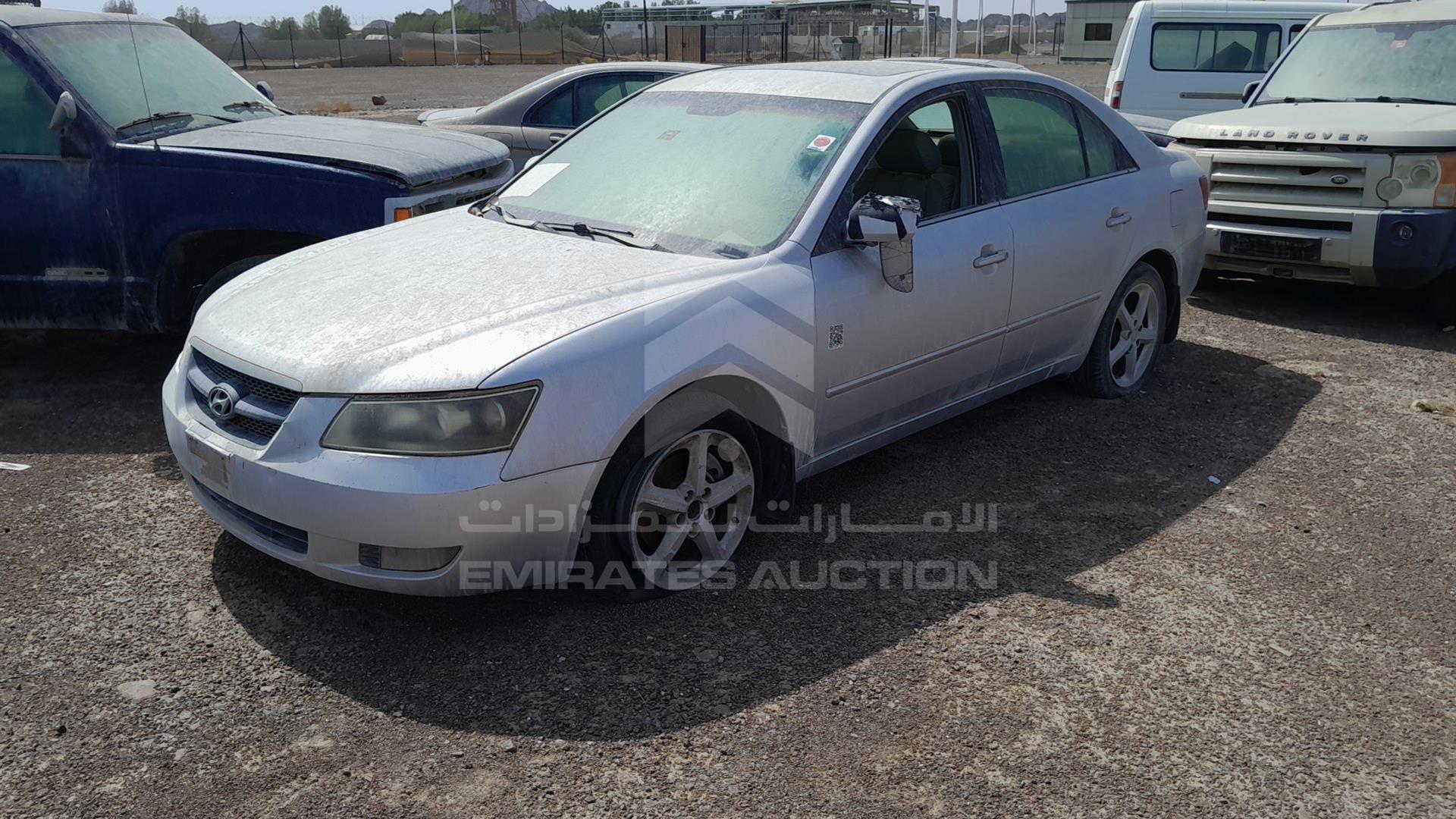 2007 HYUNDAI SONATA VIN: KMHEU41F87A327623