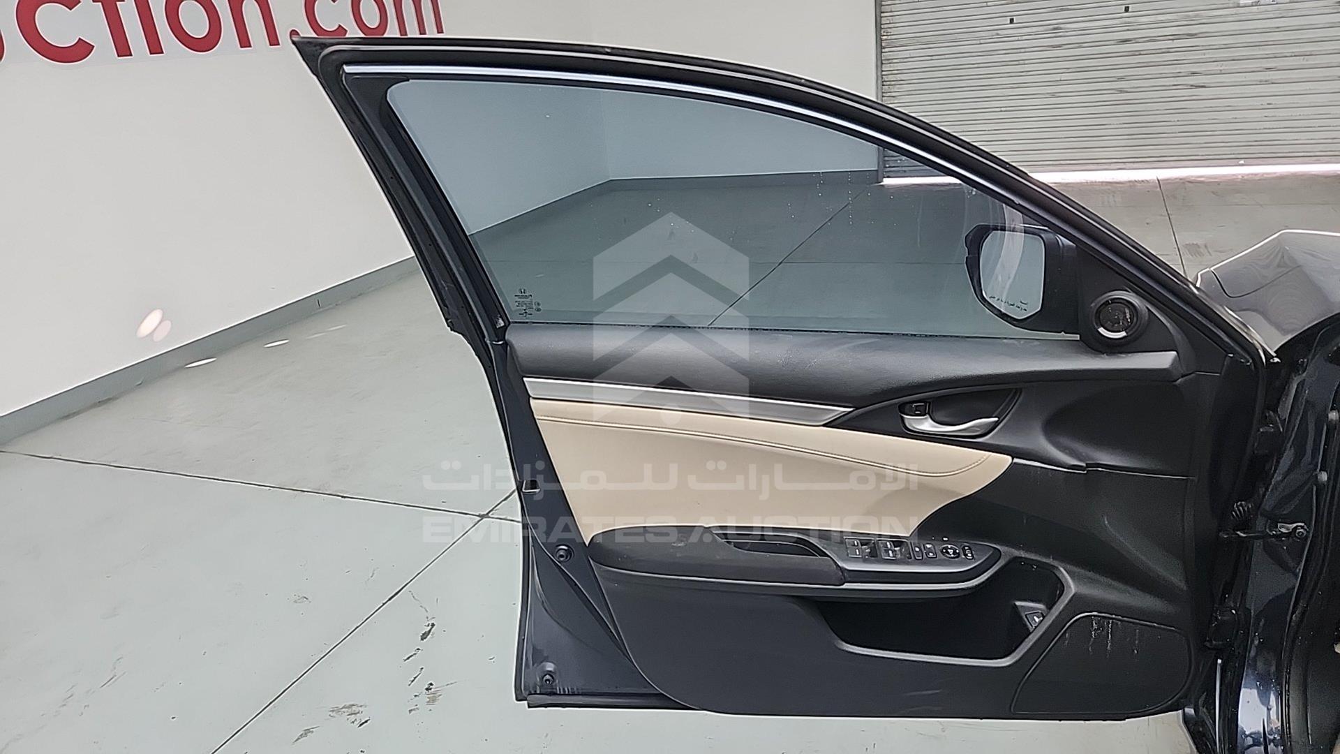 2017 HONDA CIVIC VIN: 19XFC2679HE450332