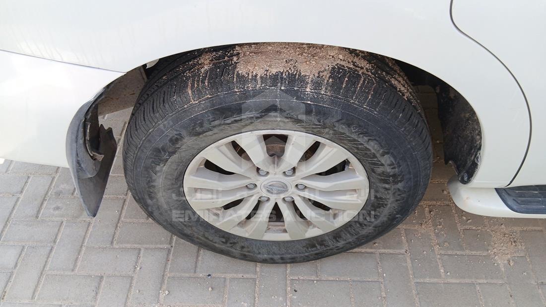 نيسان باترول 2019 — الباب الخلفي الأيمن — صورة 32