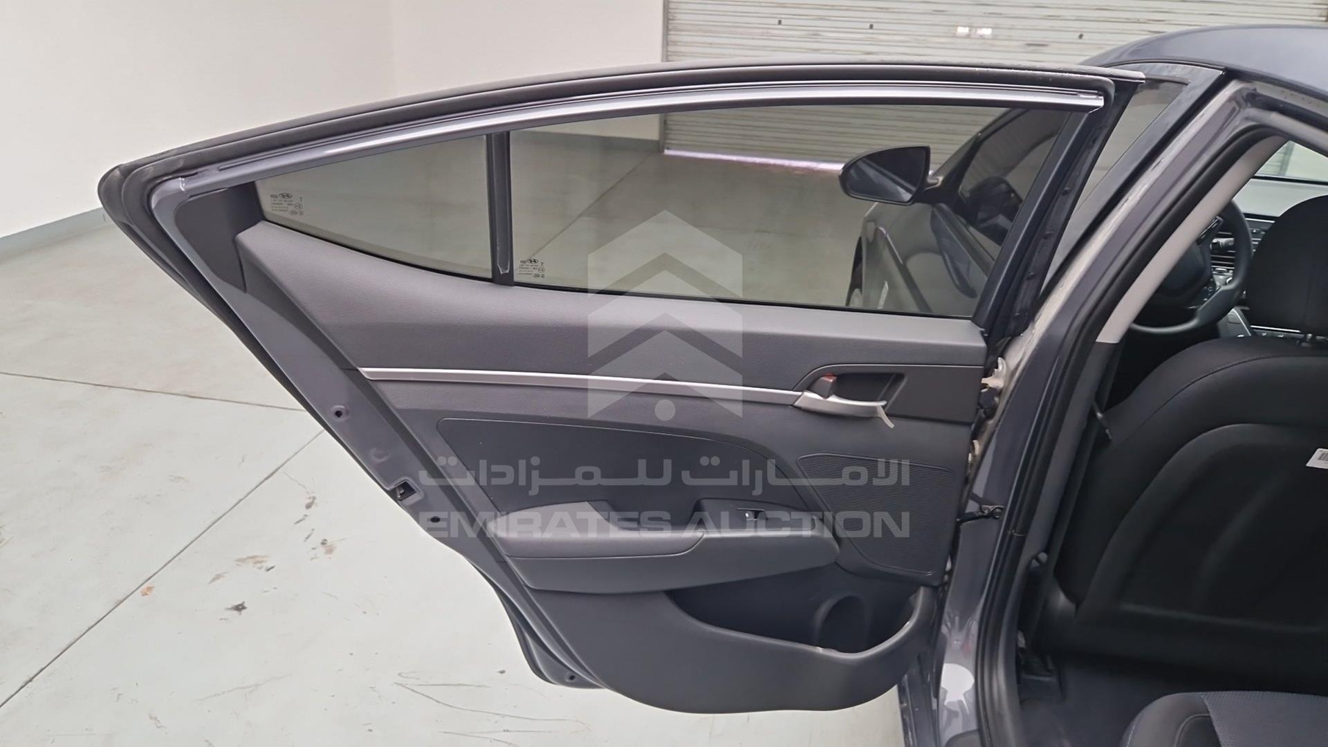 2017 HYUNDAI ELANTRA VIN: KMHD741FXHU202688