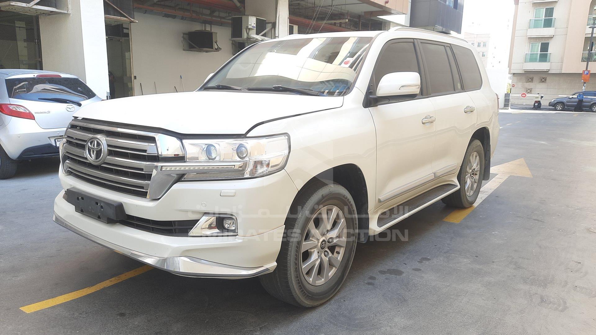 2018 TOYOTA LAND CRUISER VIN: JTMHU01J1J5143686