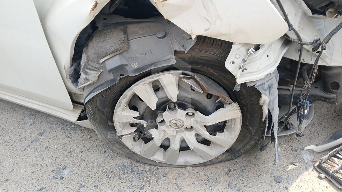 نيسان التيما 2015 — الإطار الأمامي الأيمن — صورة 28