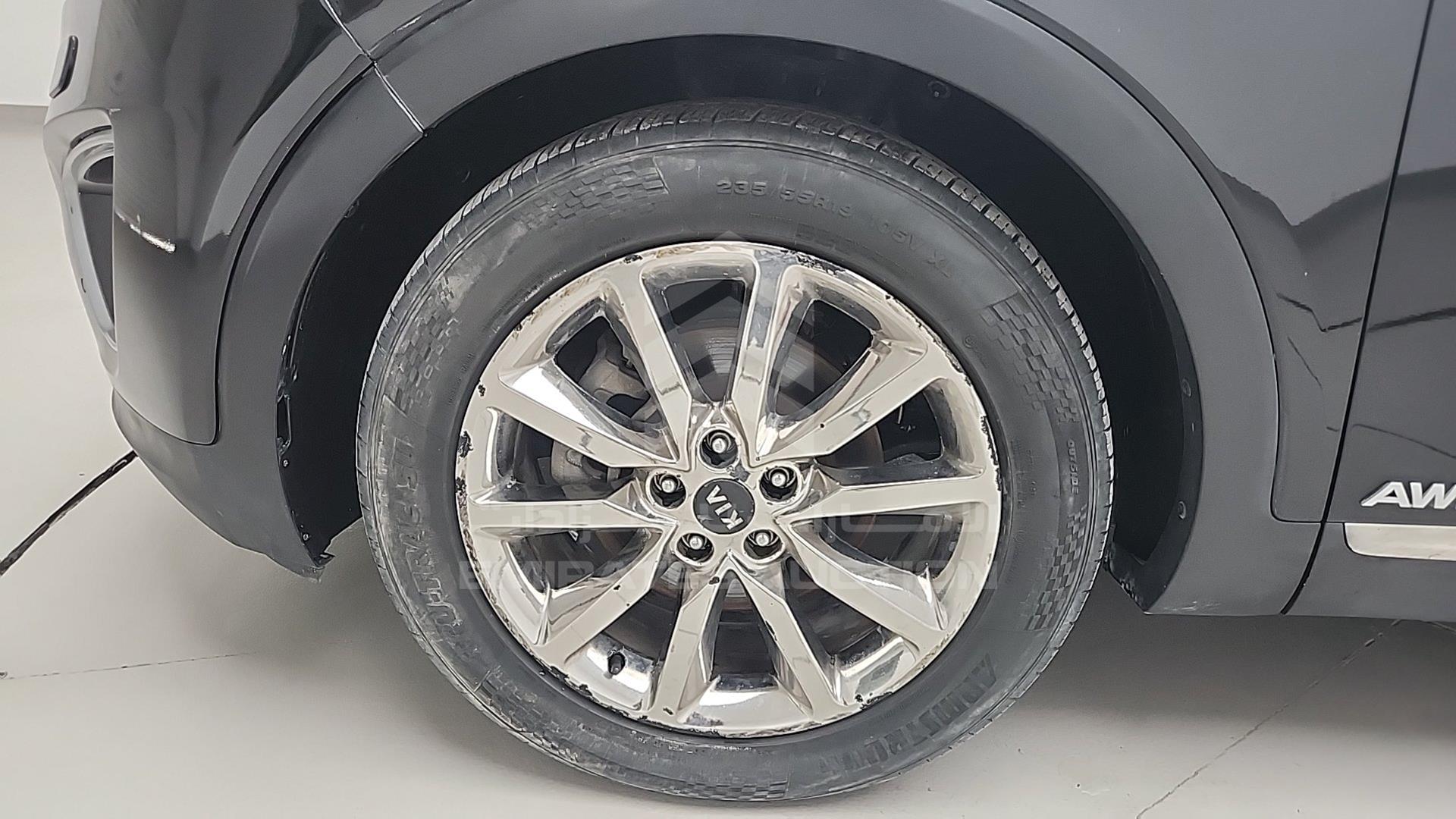 2016 KIA SORENTO VIN: KNAPH814XG5065519