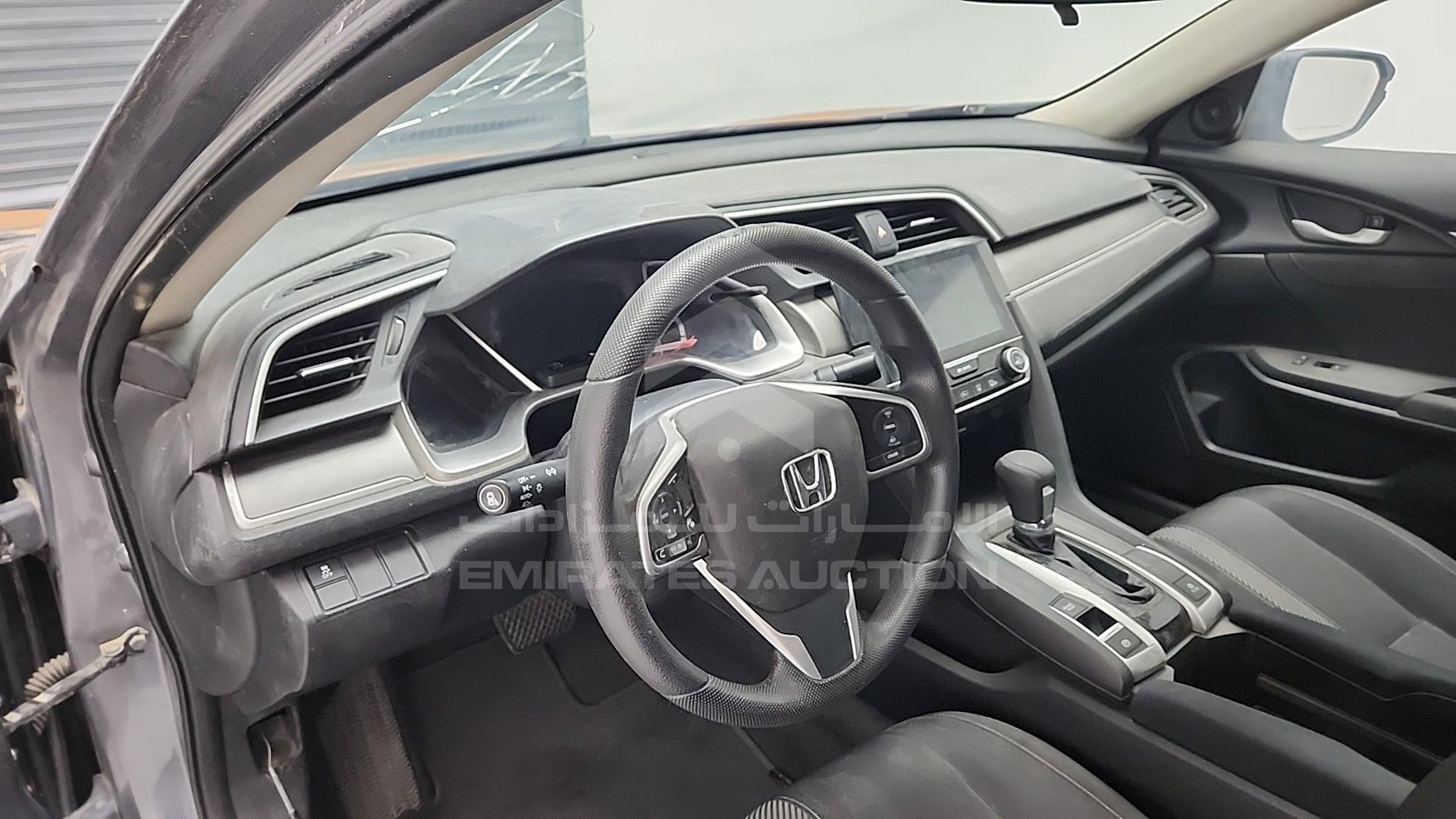 2018 HONDA CIVIC VIN: 2HGFC2F70JH592807