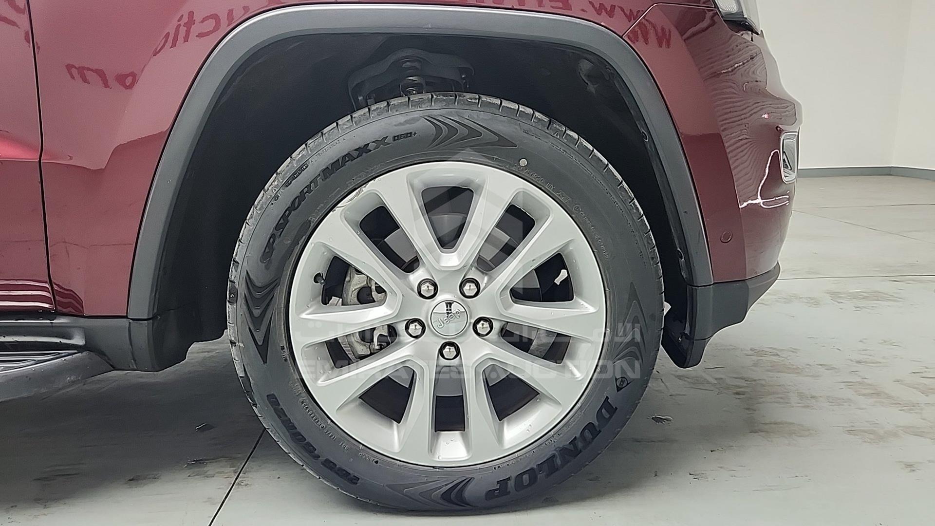 2017 JEEP GRAND CHEROKEE VIN: 1C4RJFBT5HC642965