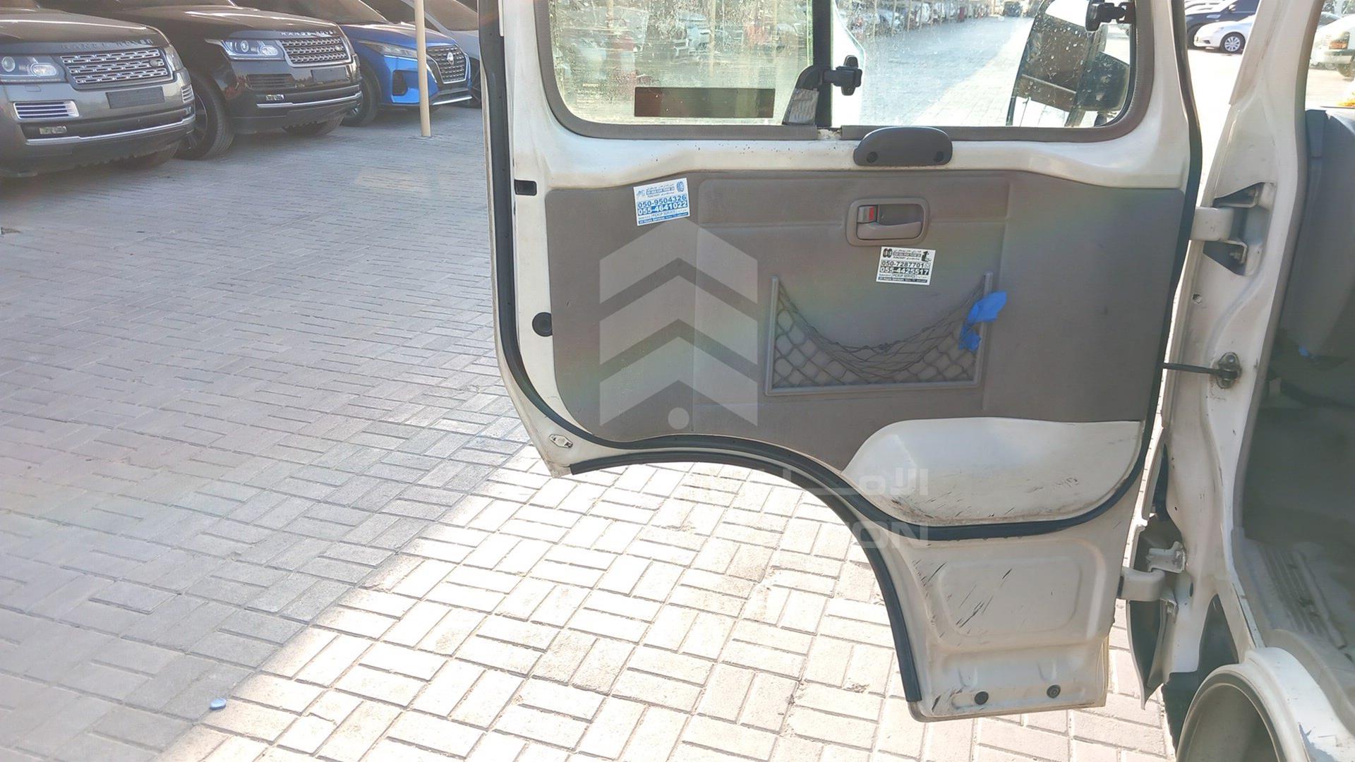2014 TOYOTA COASTER VIN: JTGFK4186E4004069