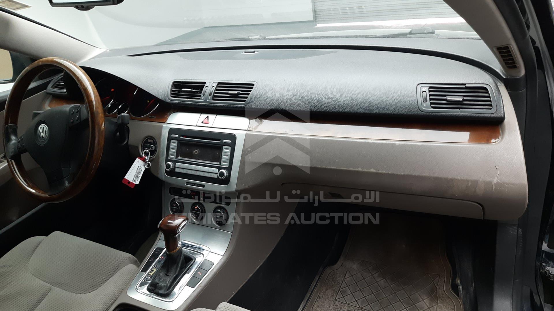 2008 VOLKSWAGEN PASSAT VIN: WVWBP23C78E071703
