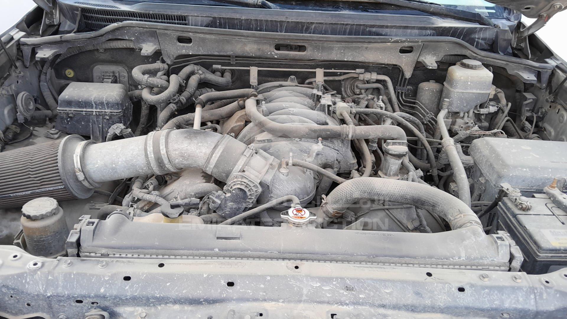 2009 LEXUS LX 570 VIN: JTJHY00W994024879