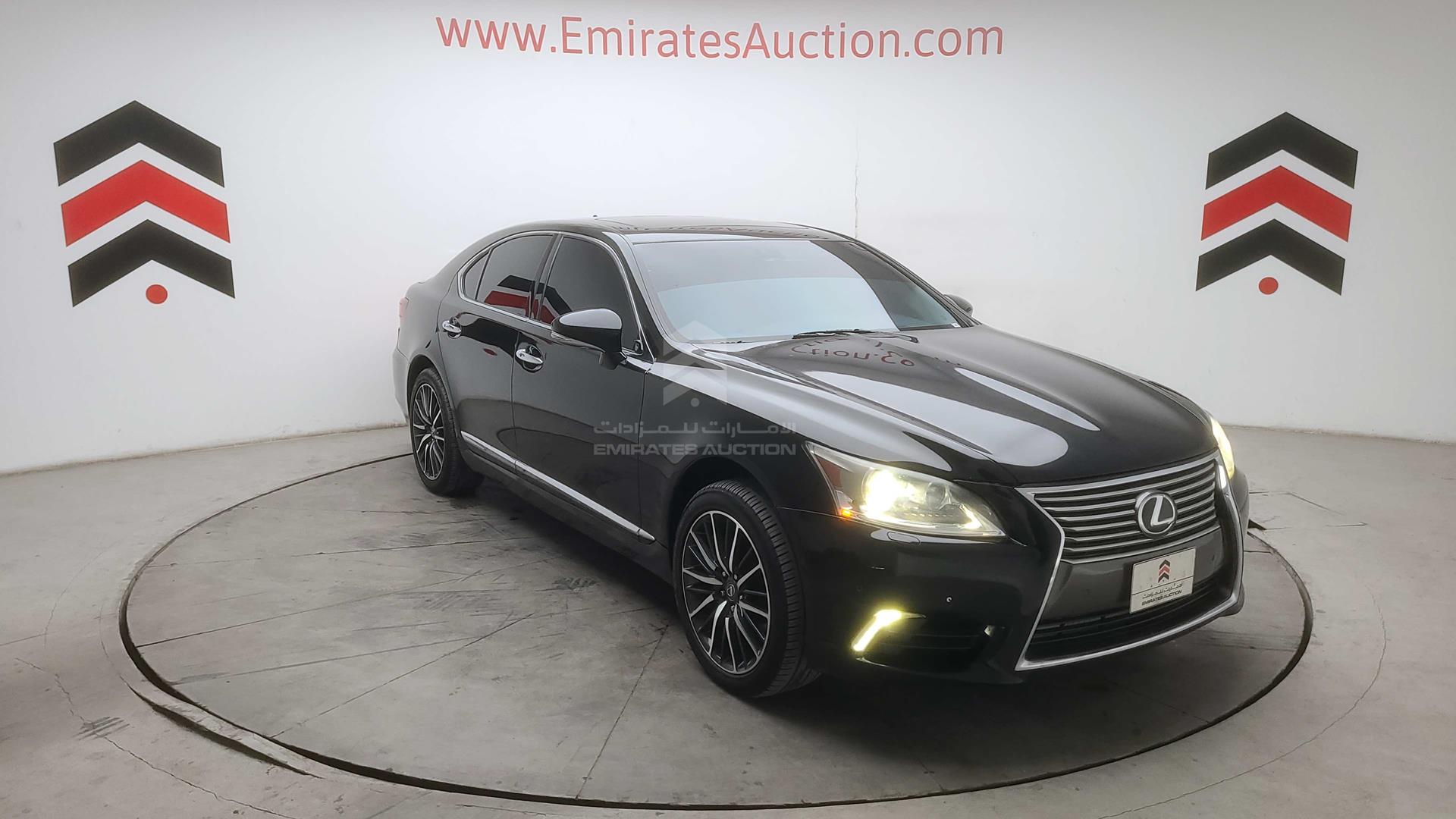 2013 LEXUS LS 460 L VIN: JTHCL5EF9D5019233