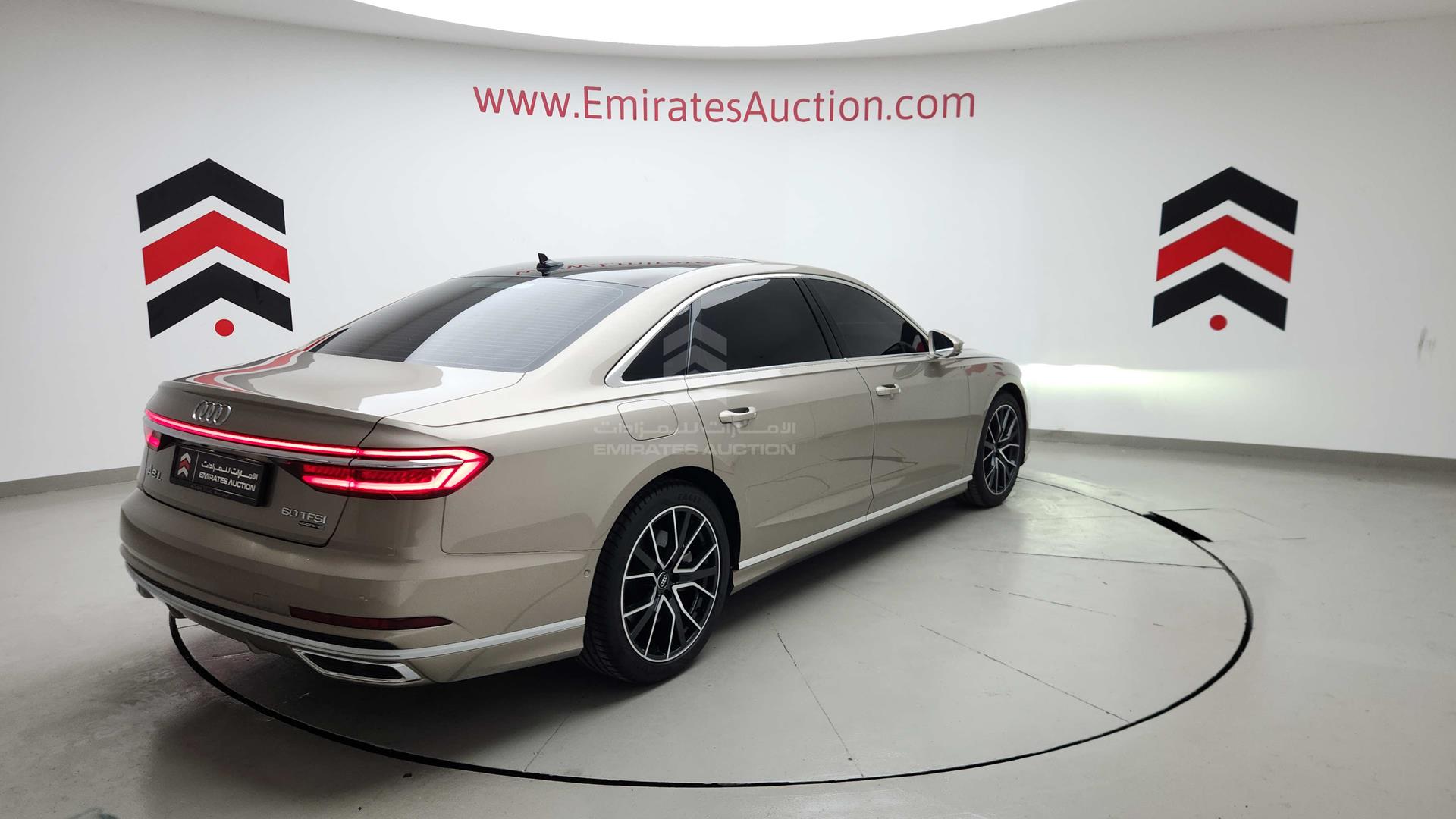 2019 AUDI A8 L VIN: WAUZZZF87KN003737