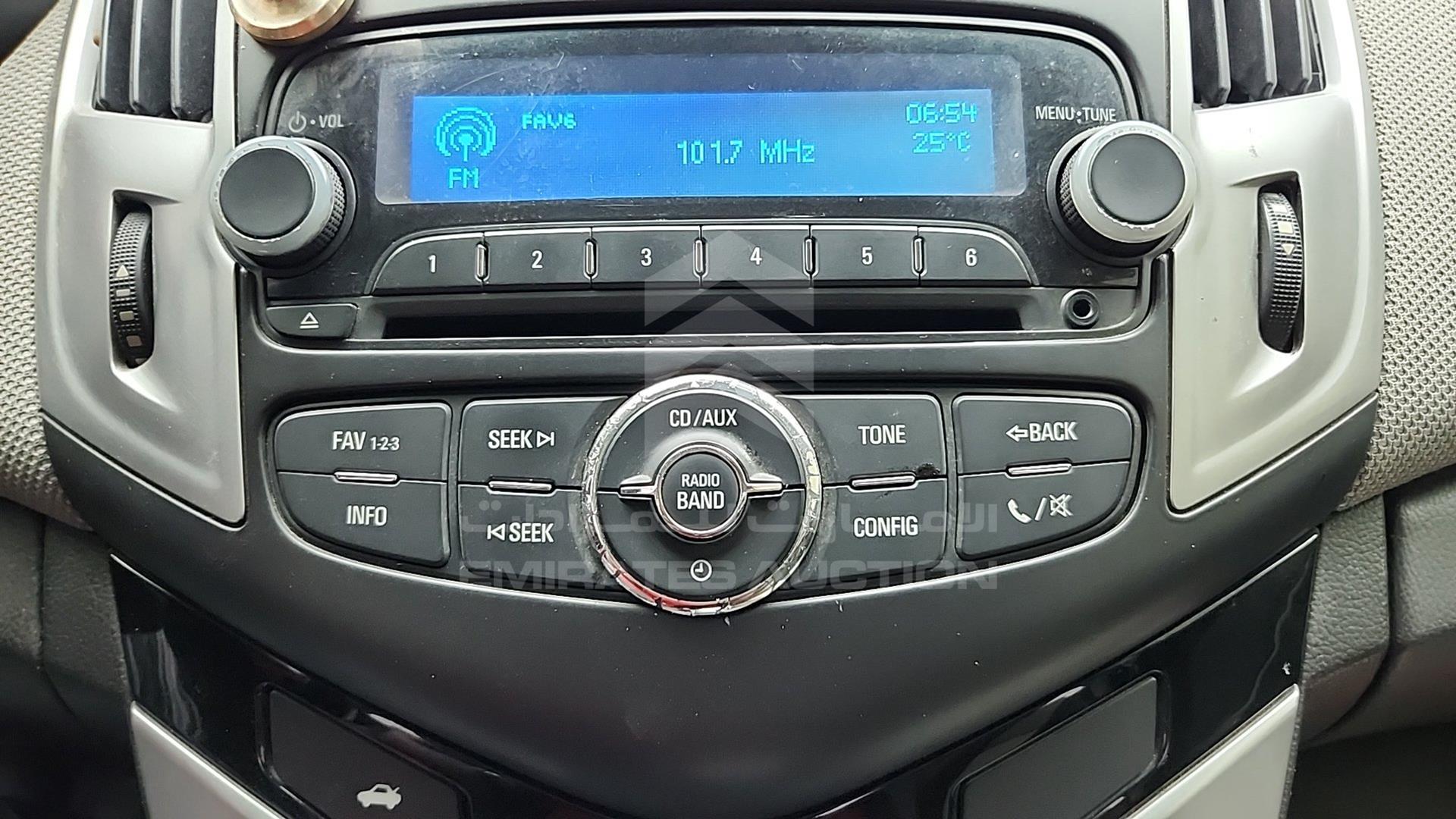 2017 CHEVROLET CRUZE VIN: KL1PJ5C56HK600366