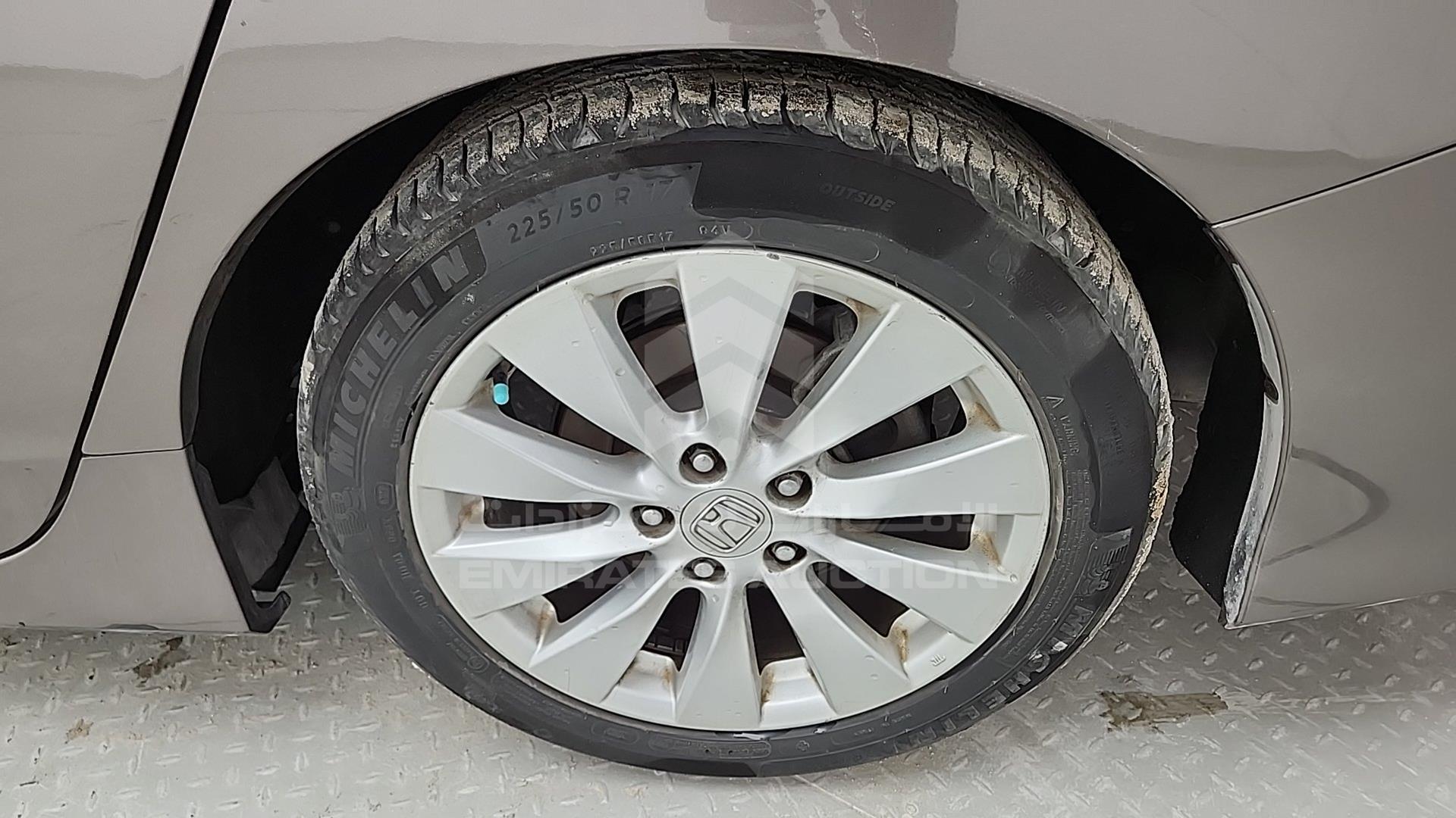 2015 HONDA ACCORD VIN: LUCCR2665F3406434