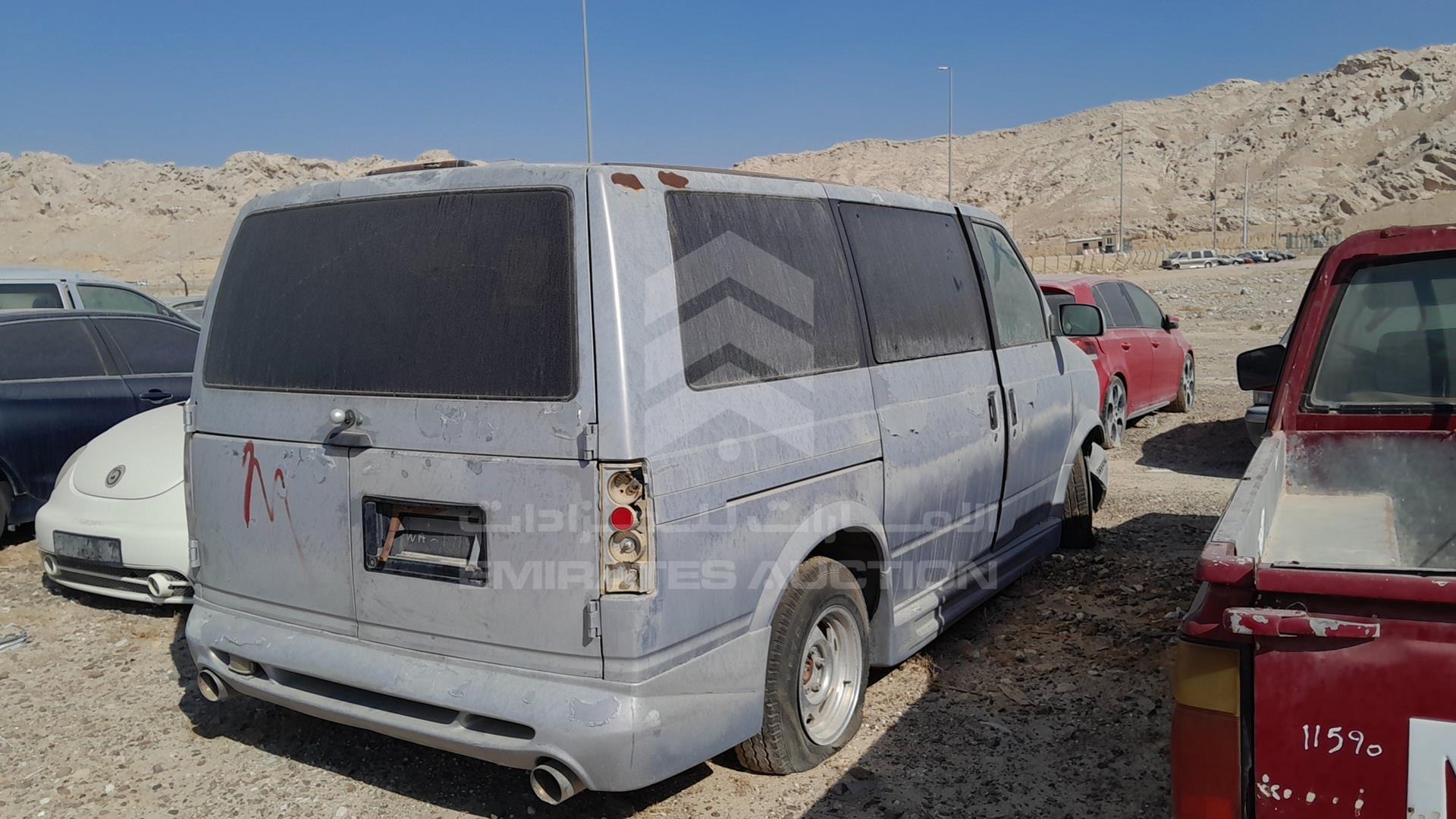 0 CHEVROLET --- VIN: 1GNDM19W2VB155333