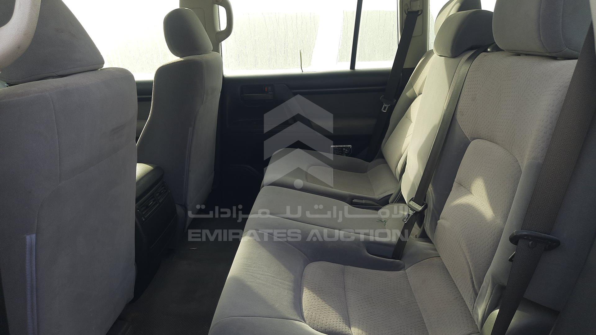 2011 TOYOTA LAND CRUISER VIN: JTMDU09J8B4044518