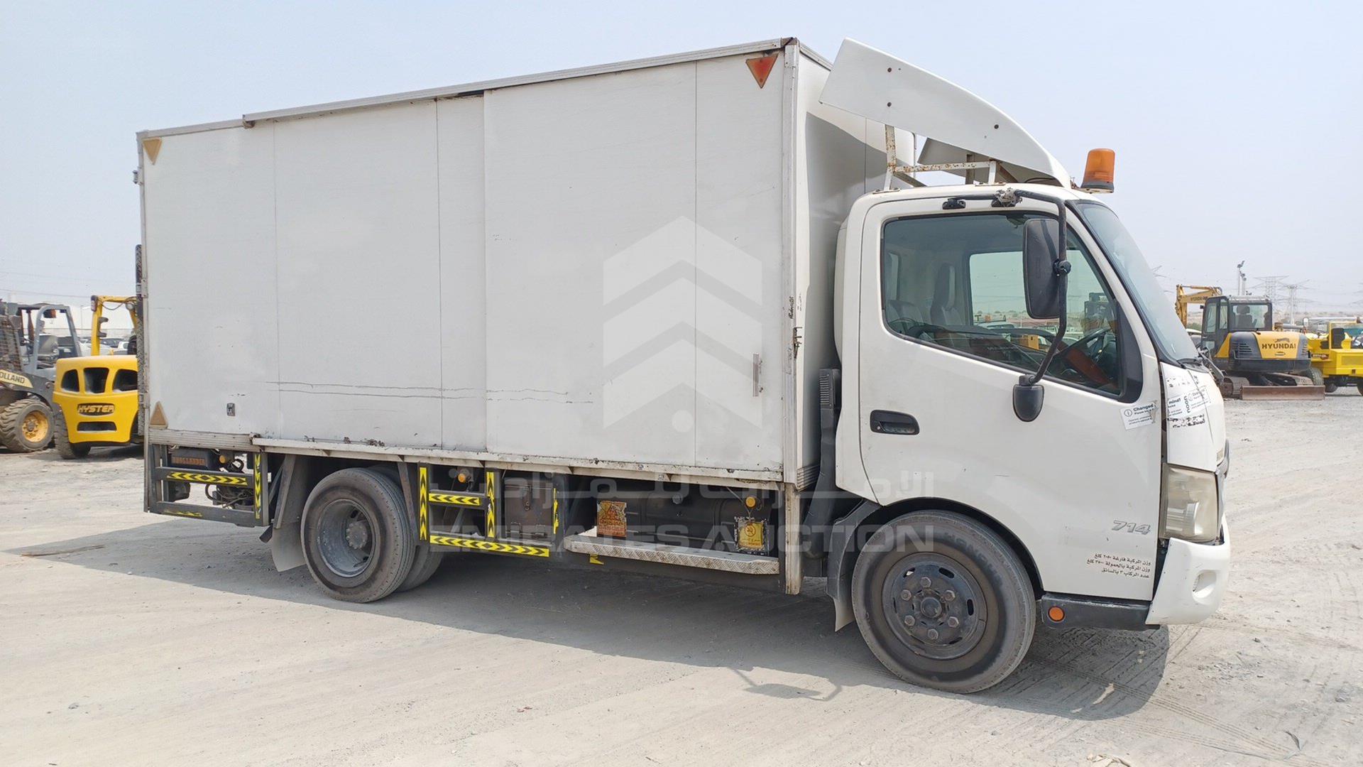 2015 HINO 300 VIN: JHHUCK1H3FK012131